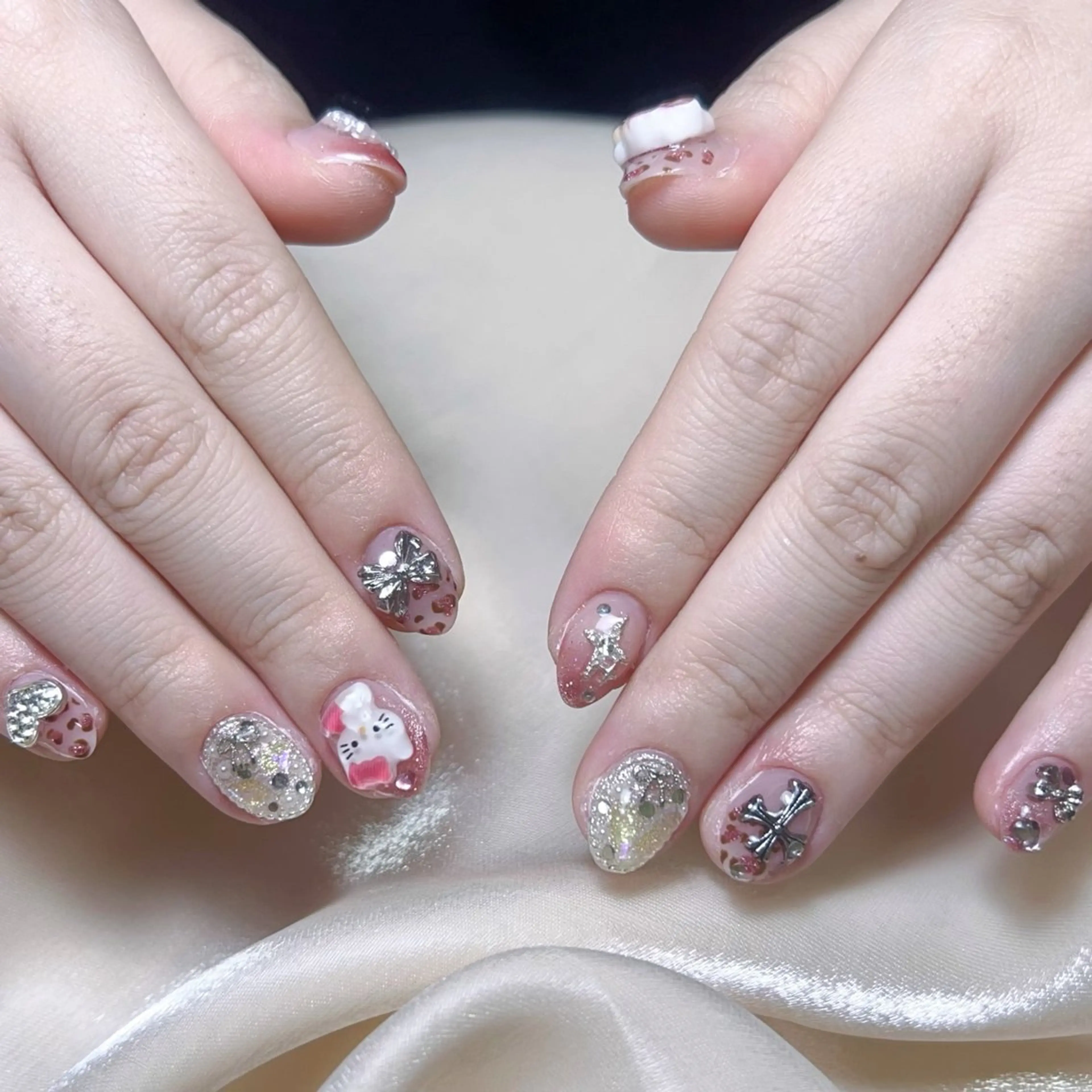 メンズ ネイル メンズ韓国風 アートネイル オーロラネイル ガーリー キラキラネイル ハンドネイル Nail salon 木にいるのネイルデザイン