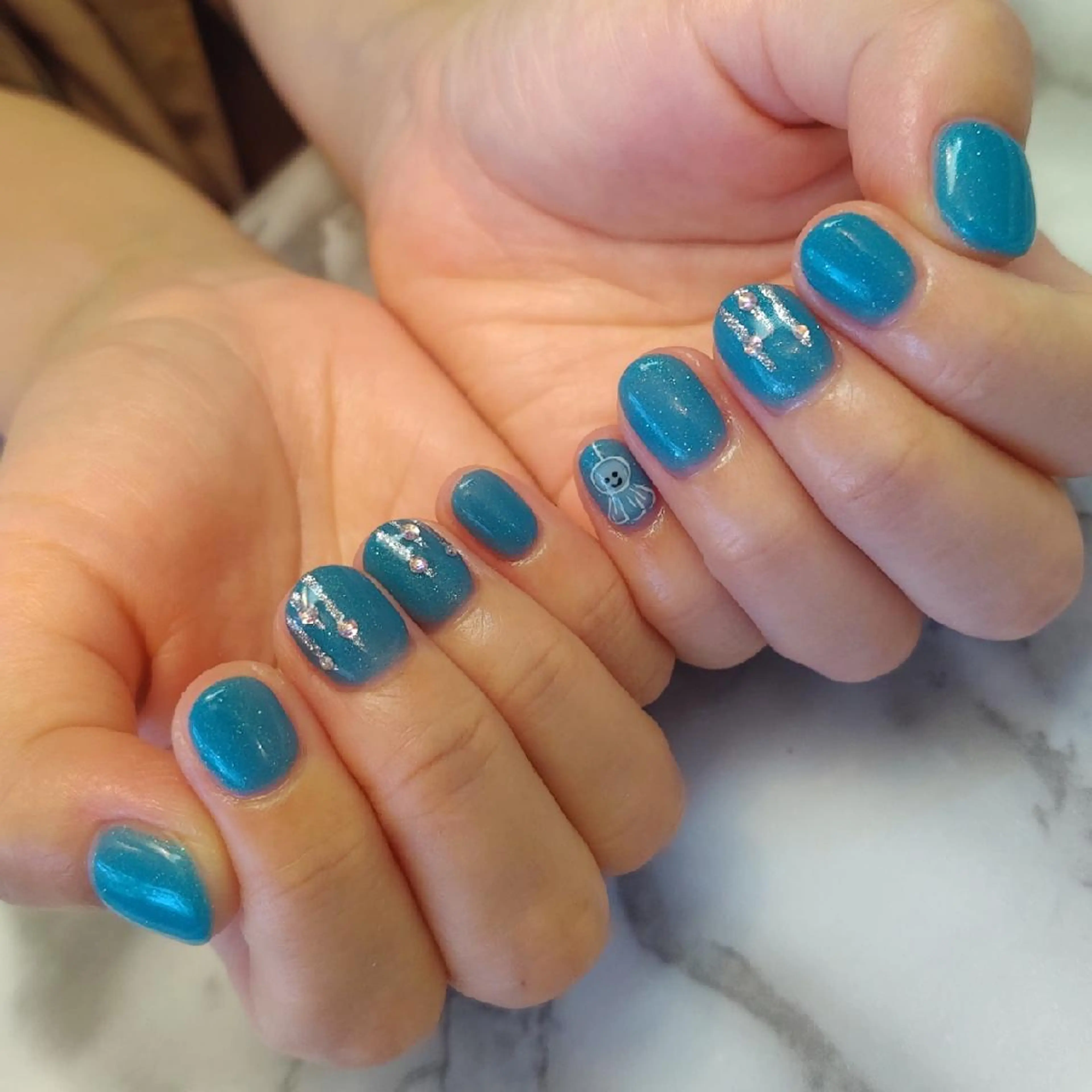 ネイル ジェヌインネイル 河内のネイルデザイン