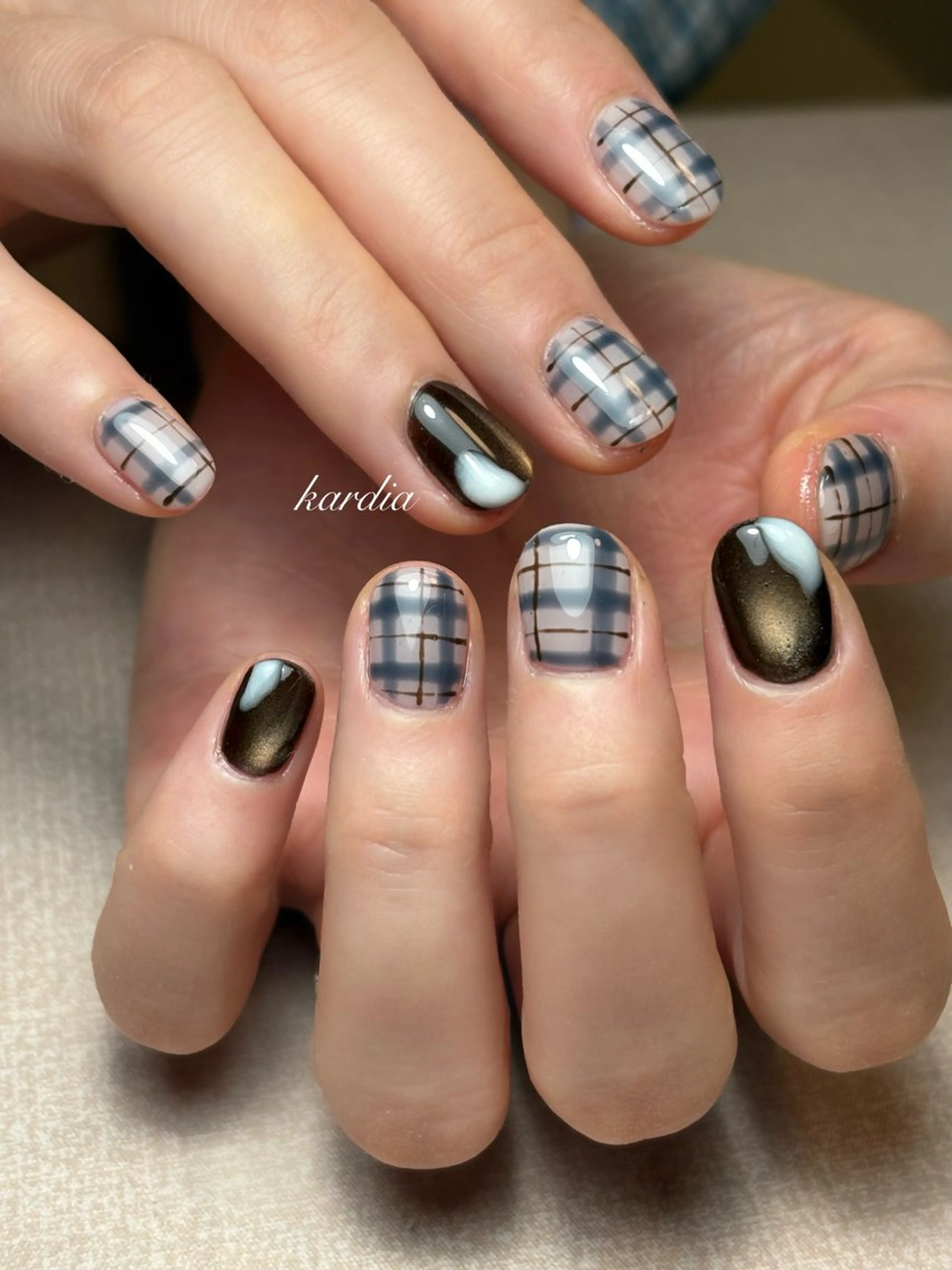 ネイル ハンドネイル καρδιά -ｶﾙﾃﾞｨｱ-のネイルデザイン