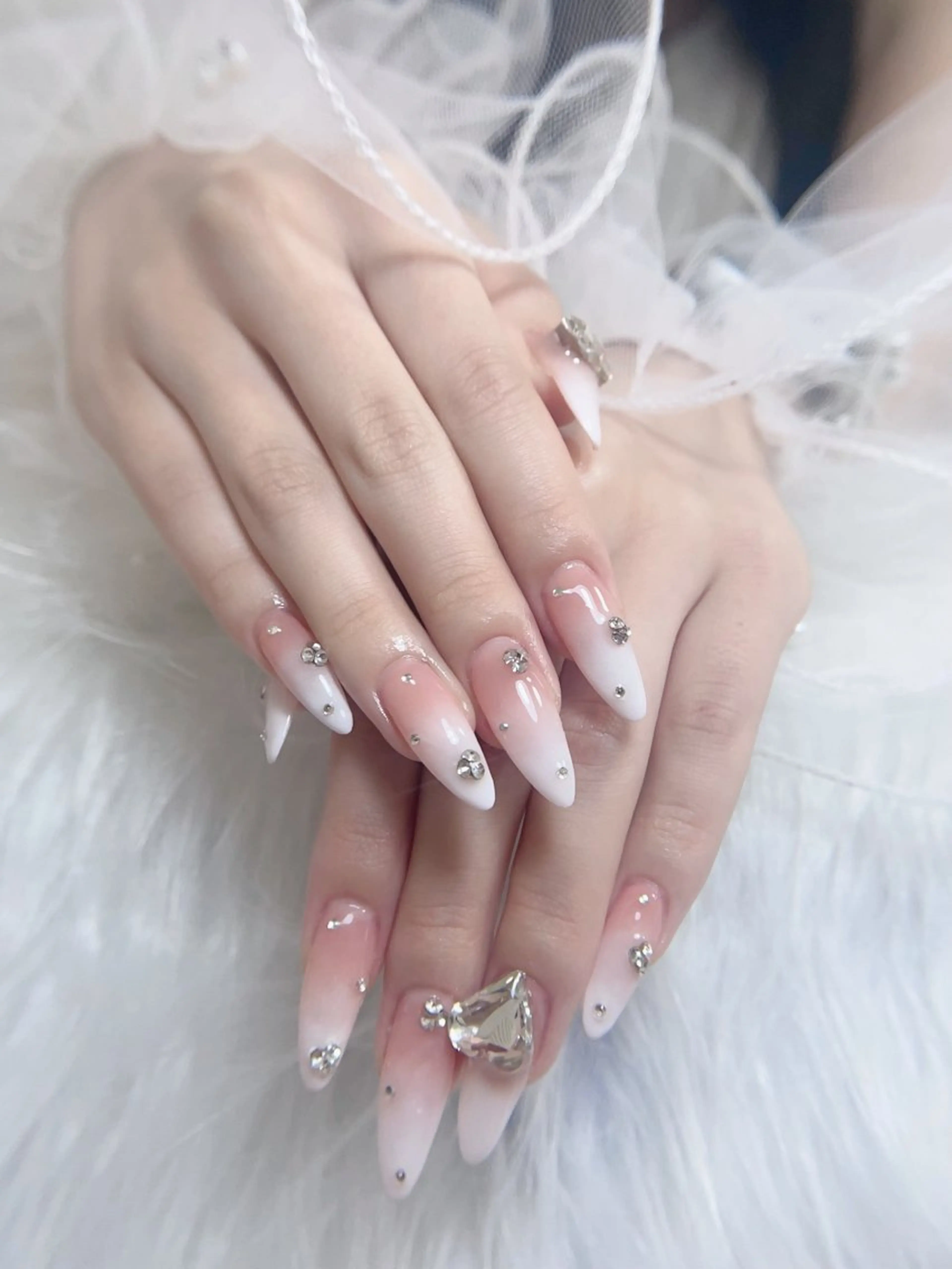 ネイル ハンドネイル Hin  Nail所属・Hin Nail Salonのネイルデザイン