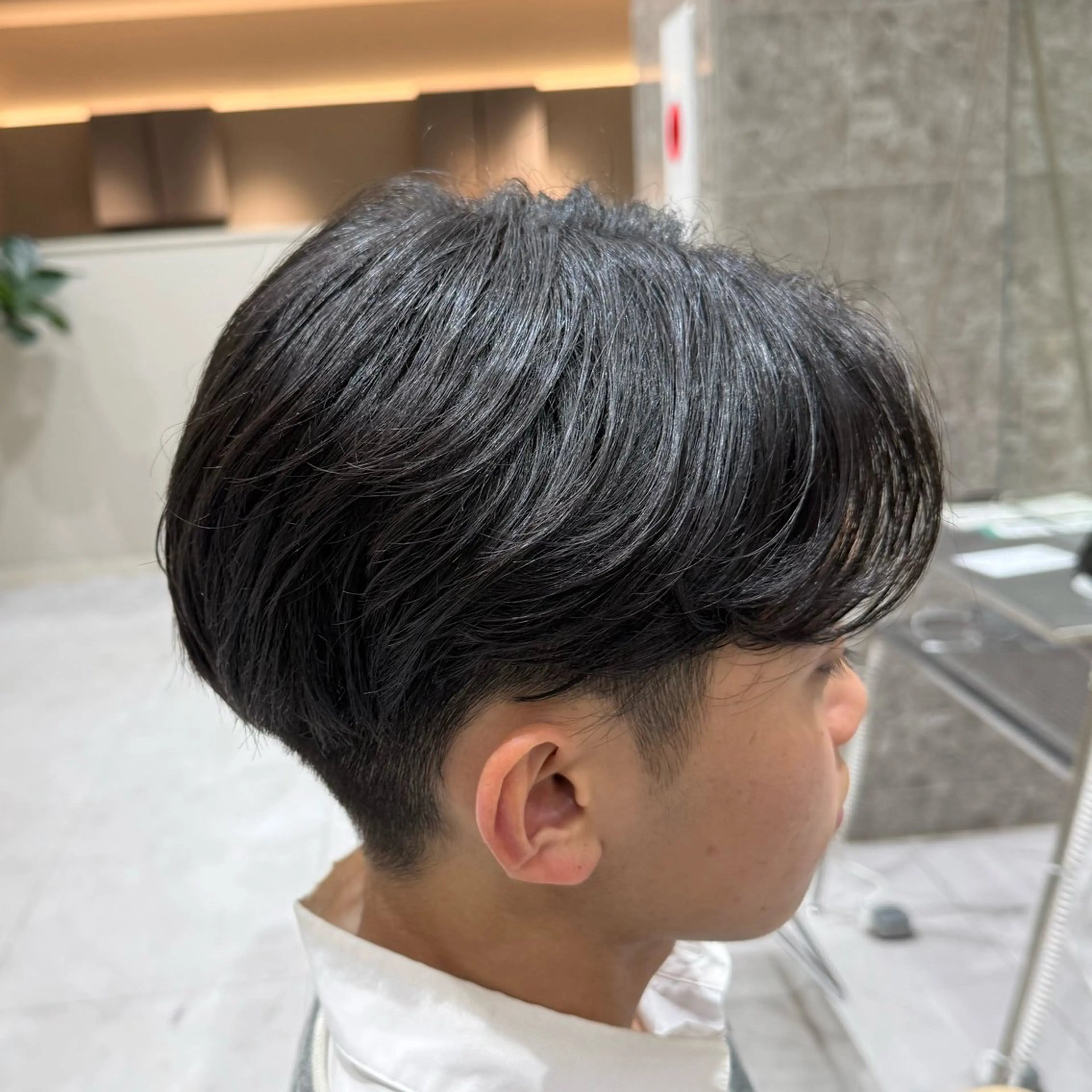 ショート メンズ カット 韓国レイヤー｜ 透明感カラー｜ココナのヘアスタイル