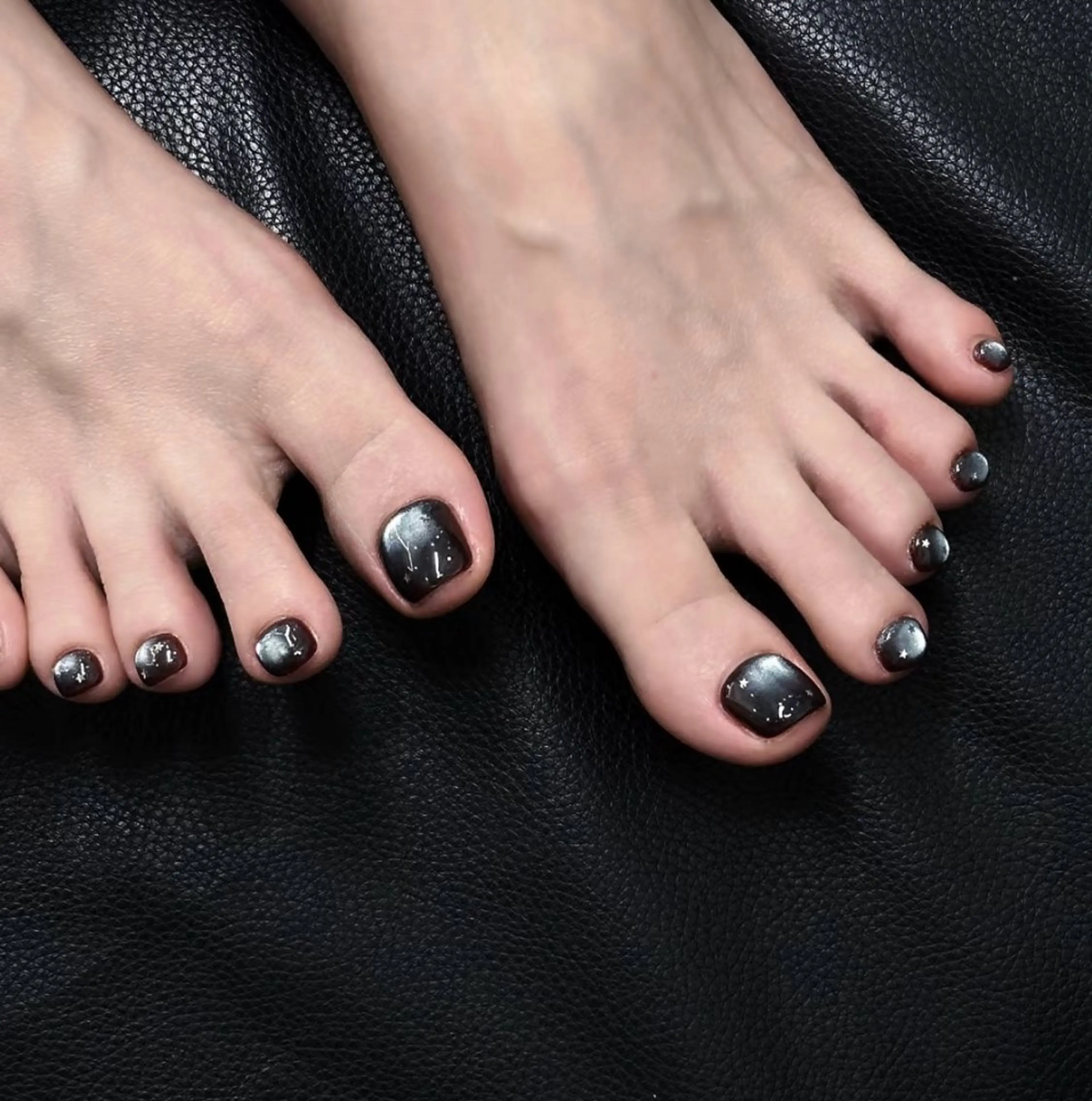 ネイル フットネイル マグネットネイル マグネットワンカラー ワンカラーネイル フットネイル Nin ネイル💅のネイルデザイン