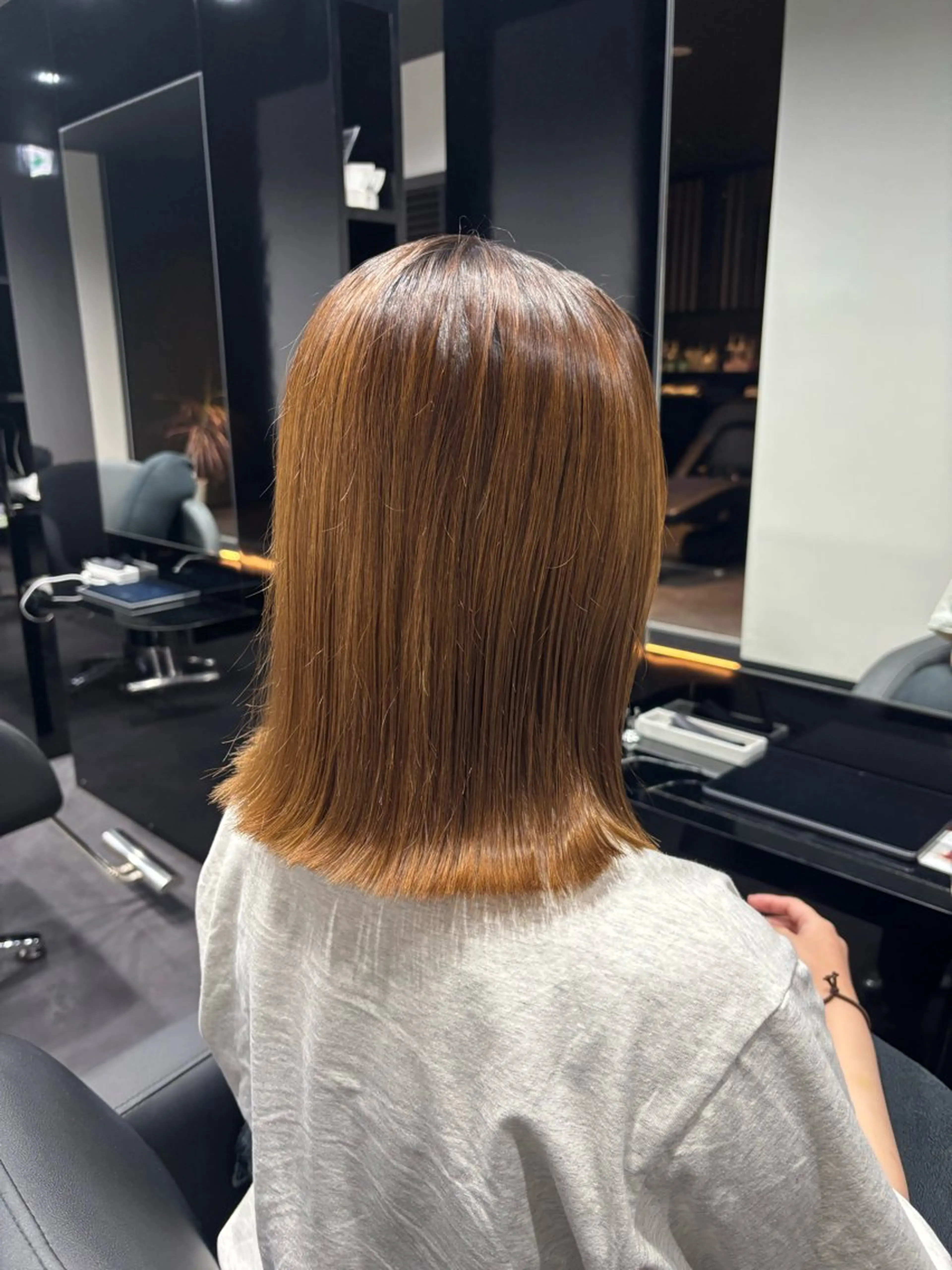 ミディアム 福島 菜摘のヘアスタイル