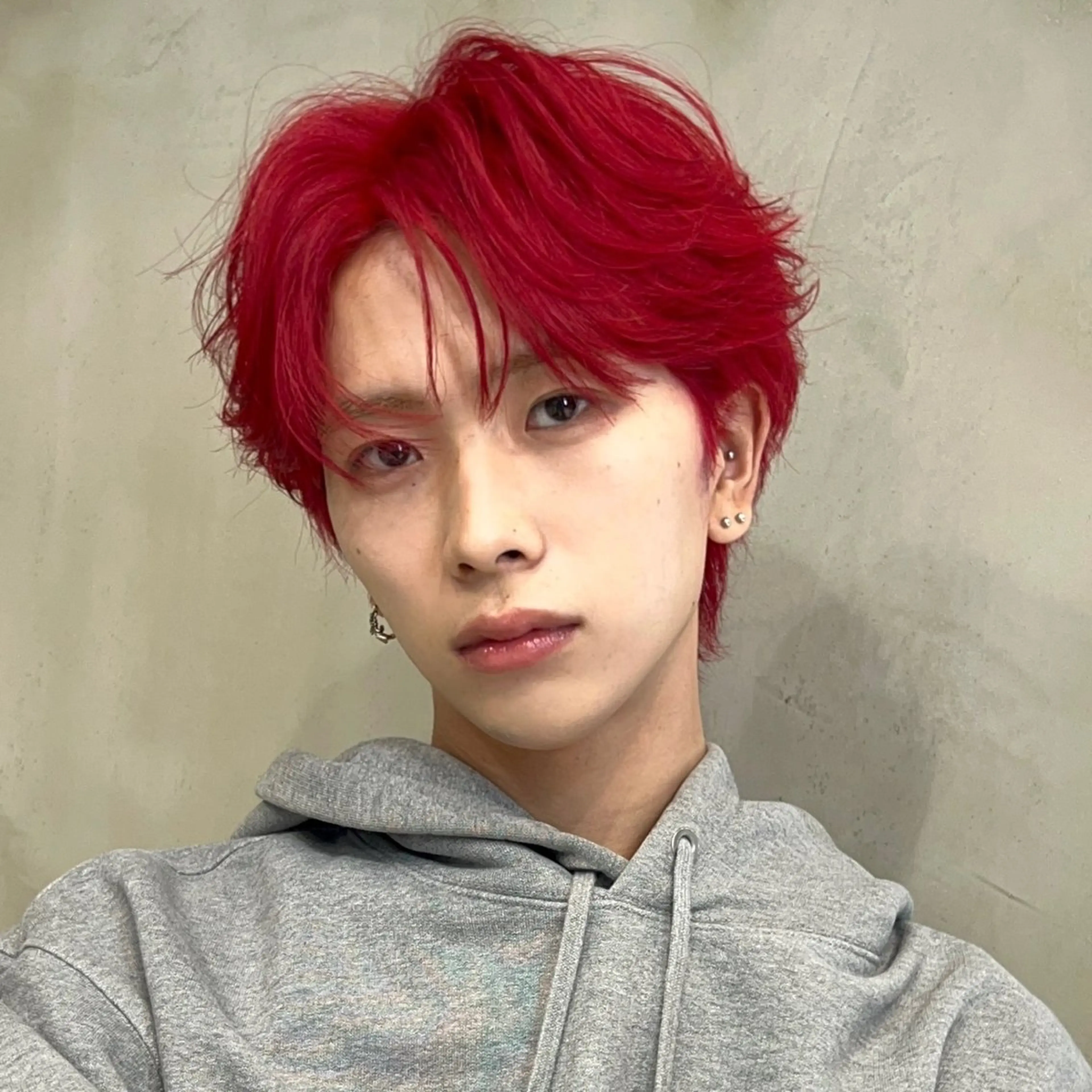 ミディアム カラー メンズ 岡田大志🇰🇷 中/韓メンズヘアのヘアスタイル