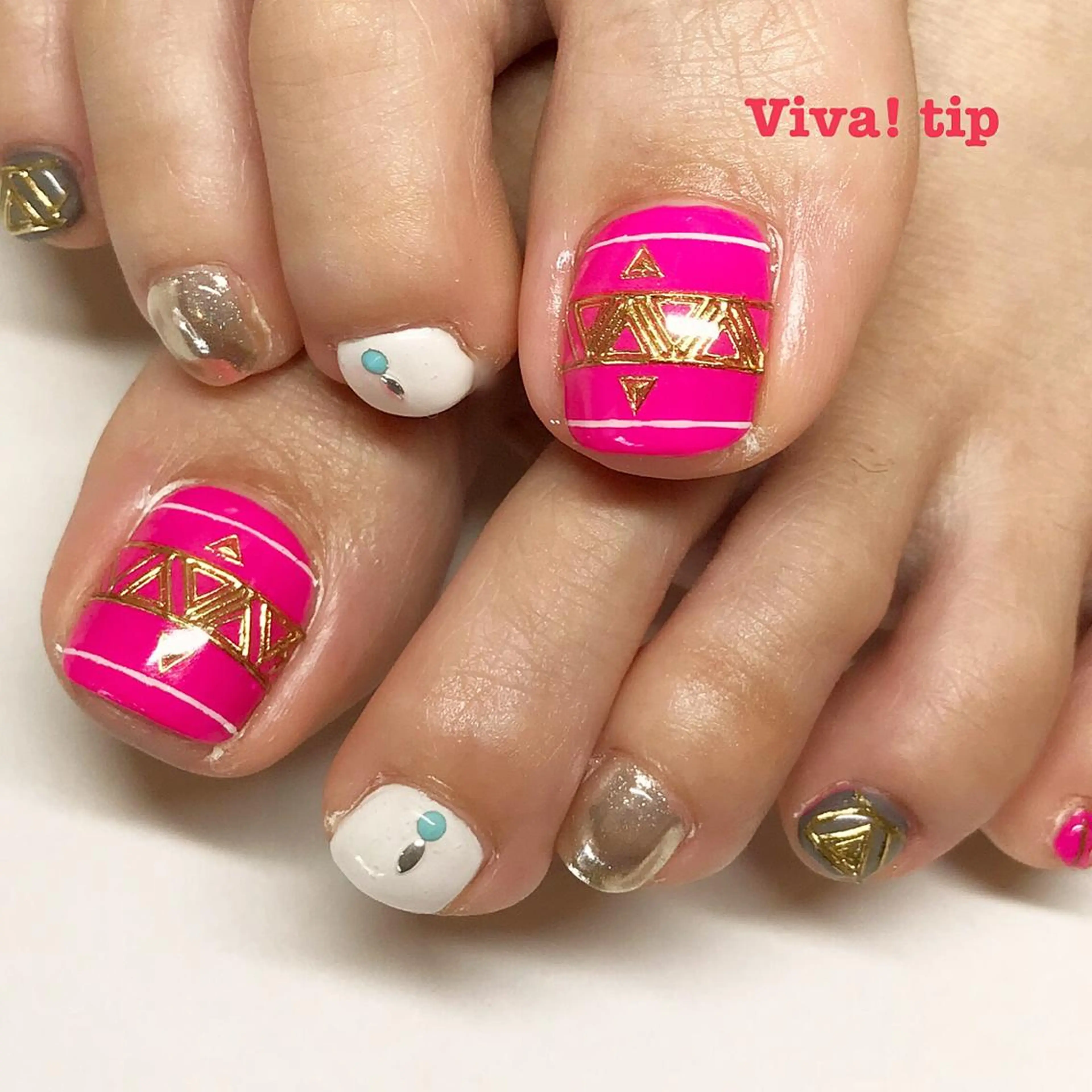 ネイル アートネイル フットネイル ジェルネイル ミラーネイル 夏ネイル Viva!tip所属・Viva!tip ビバティップネイルのネイルデザイン