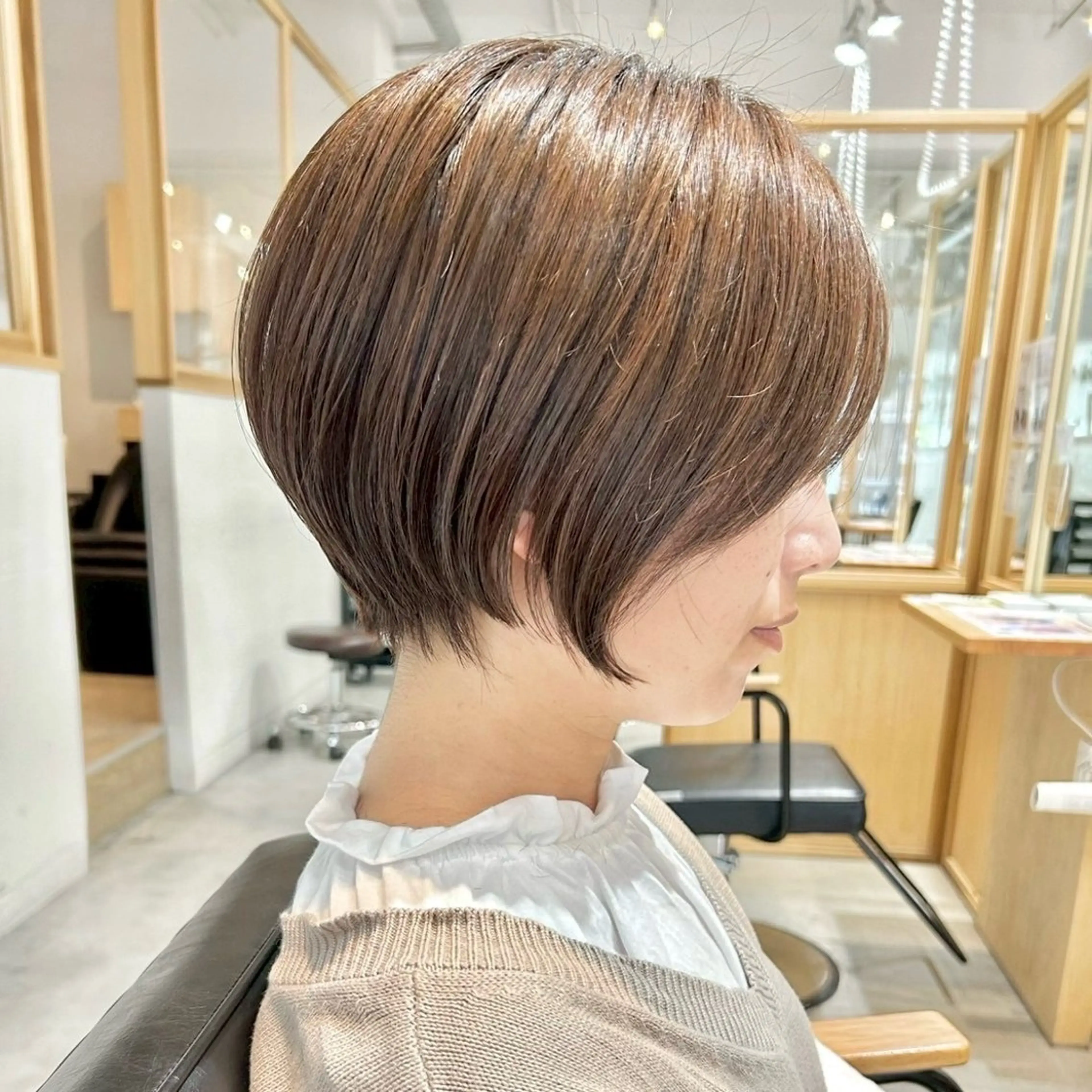 ショート FERIA かりんのヘアスタイル