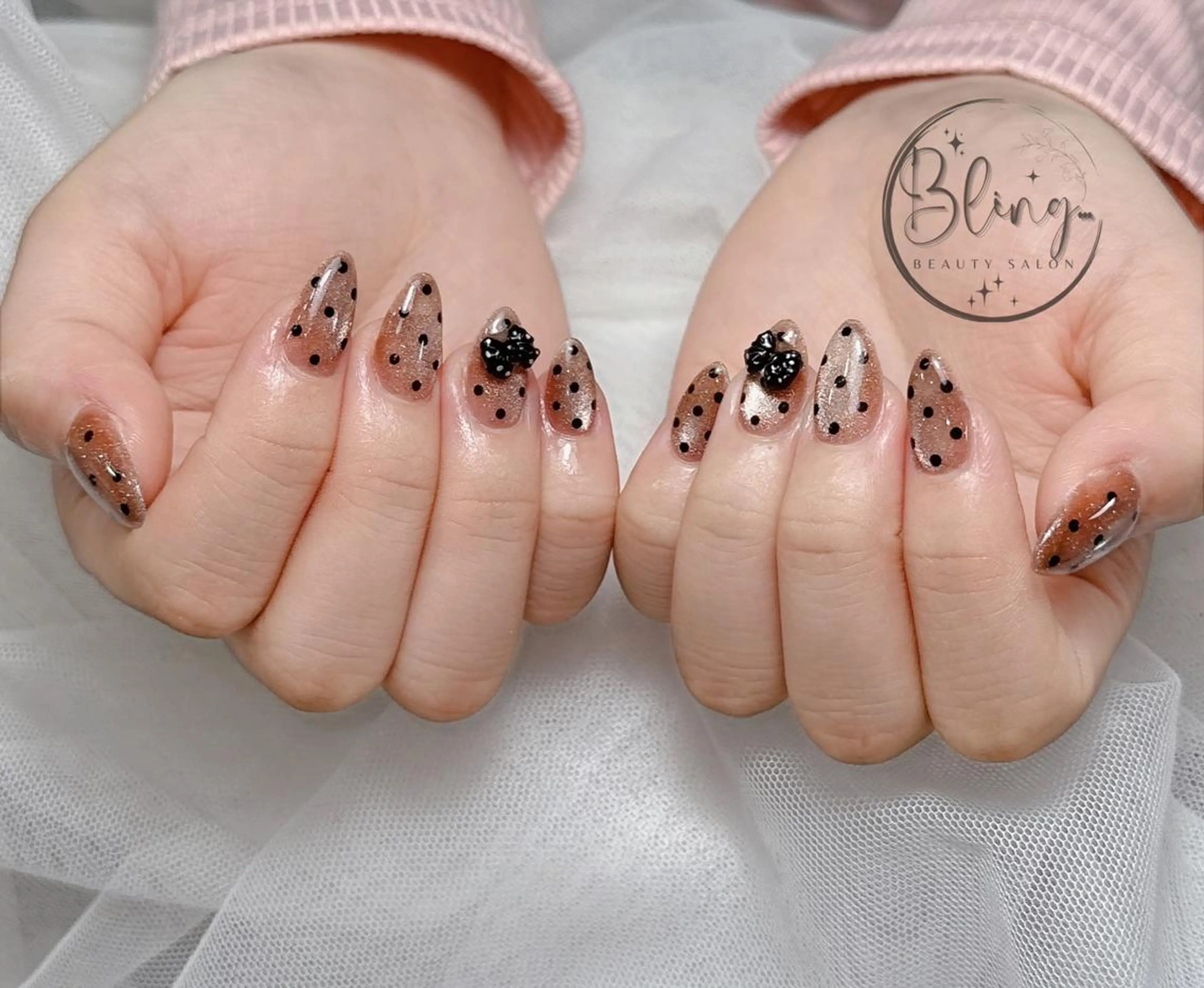 ロング カラー ベージュカラー グラデーションカラー ピンクカラー 韓国風ヘア ハンドネイル 波 なみのネイルデザイン