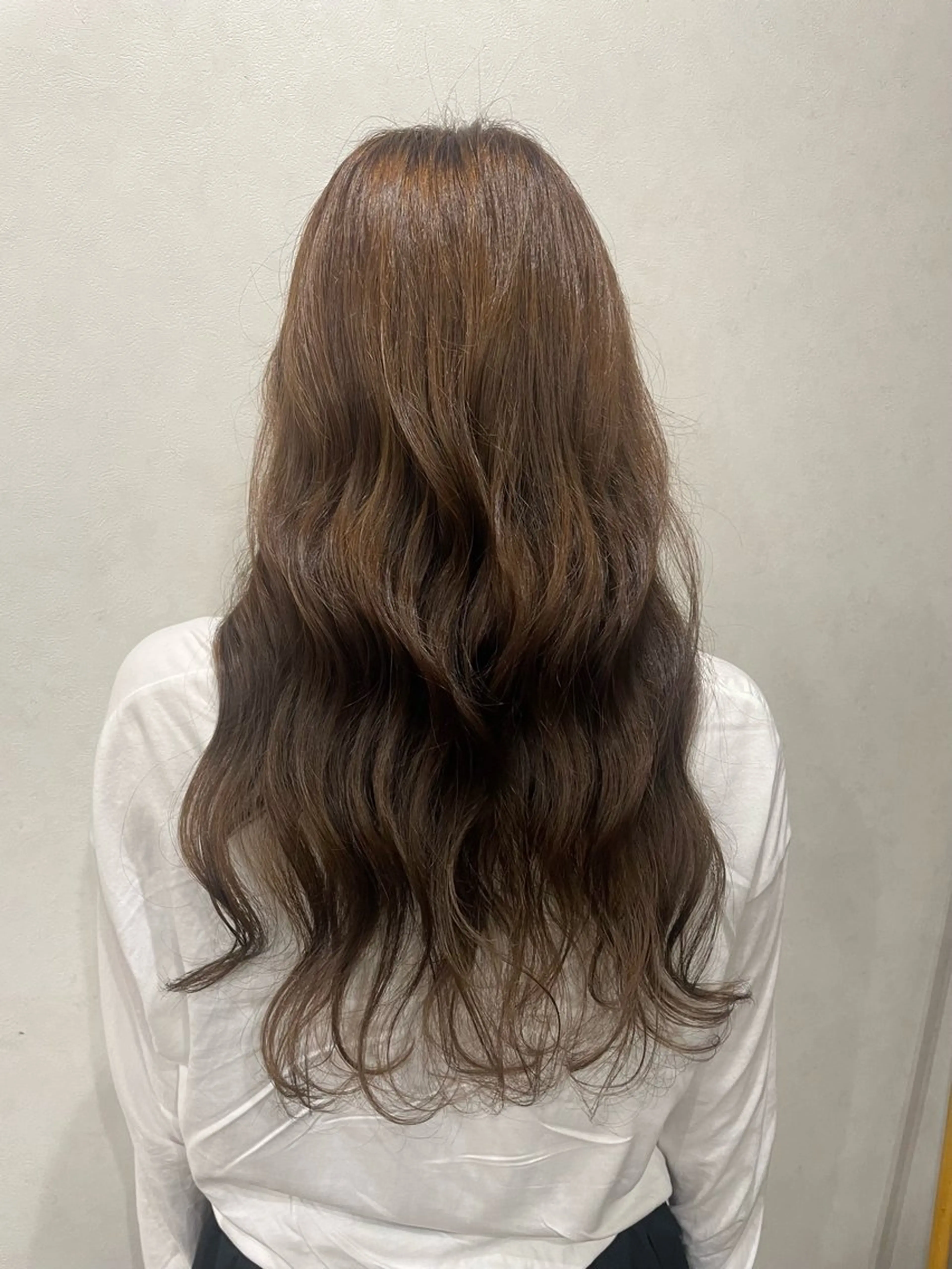 ロング カラー ブリーチ ブラウンカラー ブリーチなしカラー 笠間 悠月のヘアスタイル