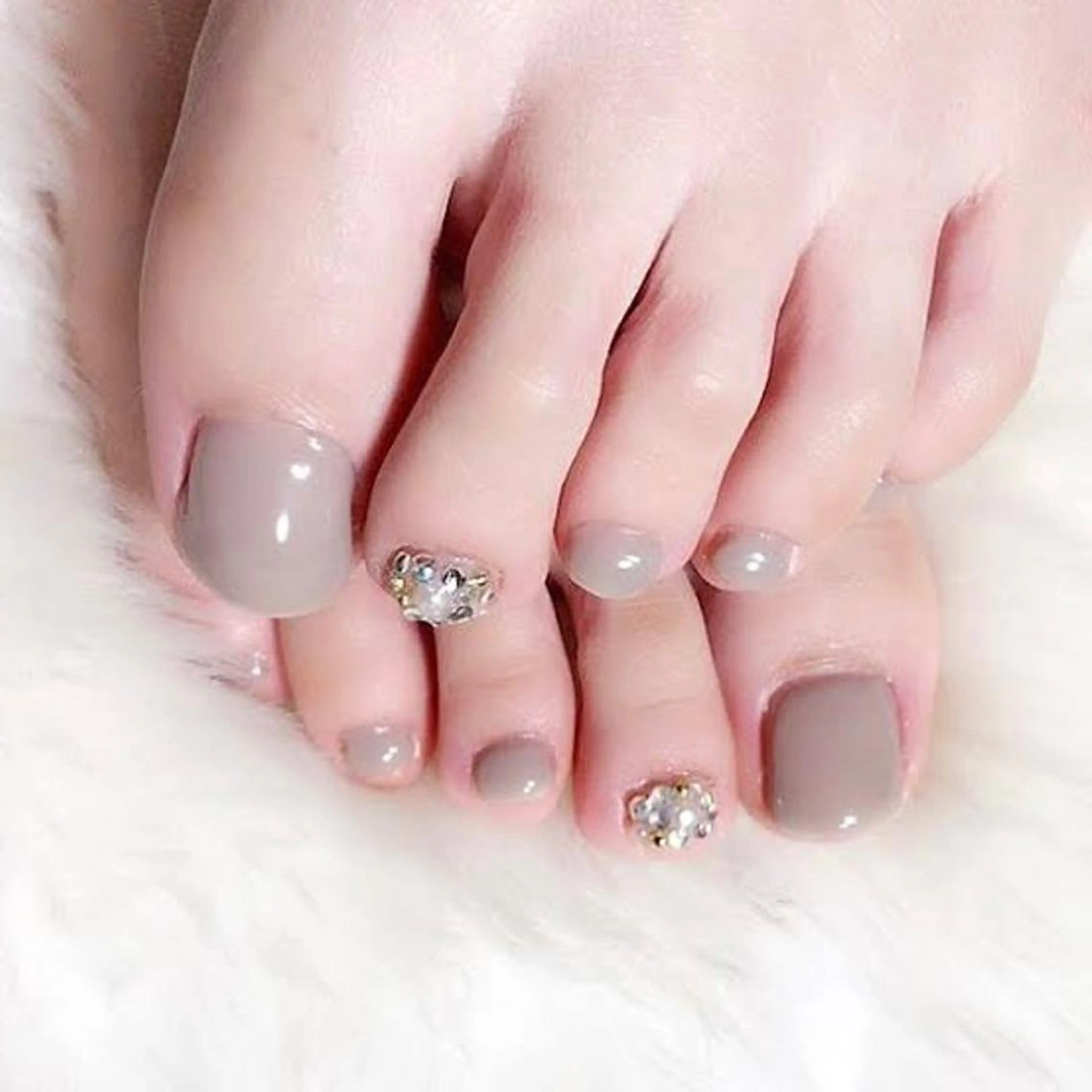 ネイル 長さ出し フットネイル ラメ(グリッター) ワンカラーネイル スカルプネイル Mon trésor所属・Montrésor 名古屋ネイルサロンのネイルデザイン