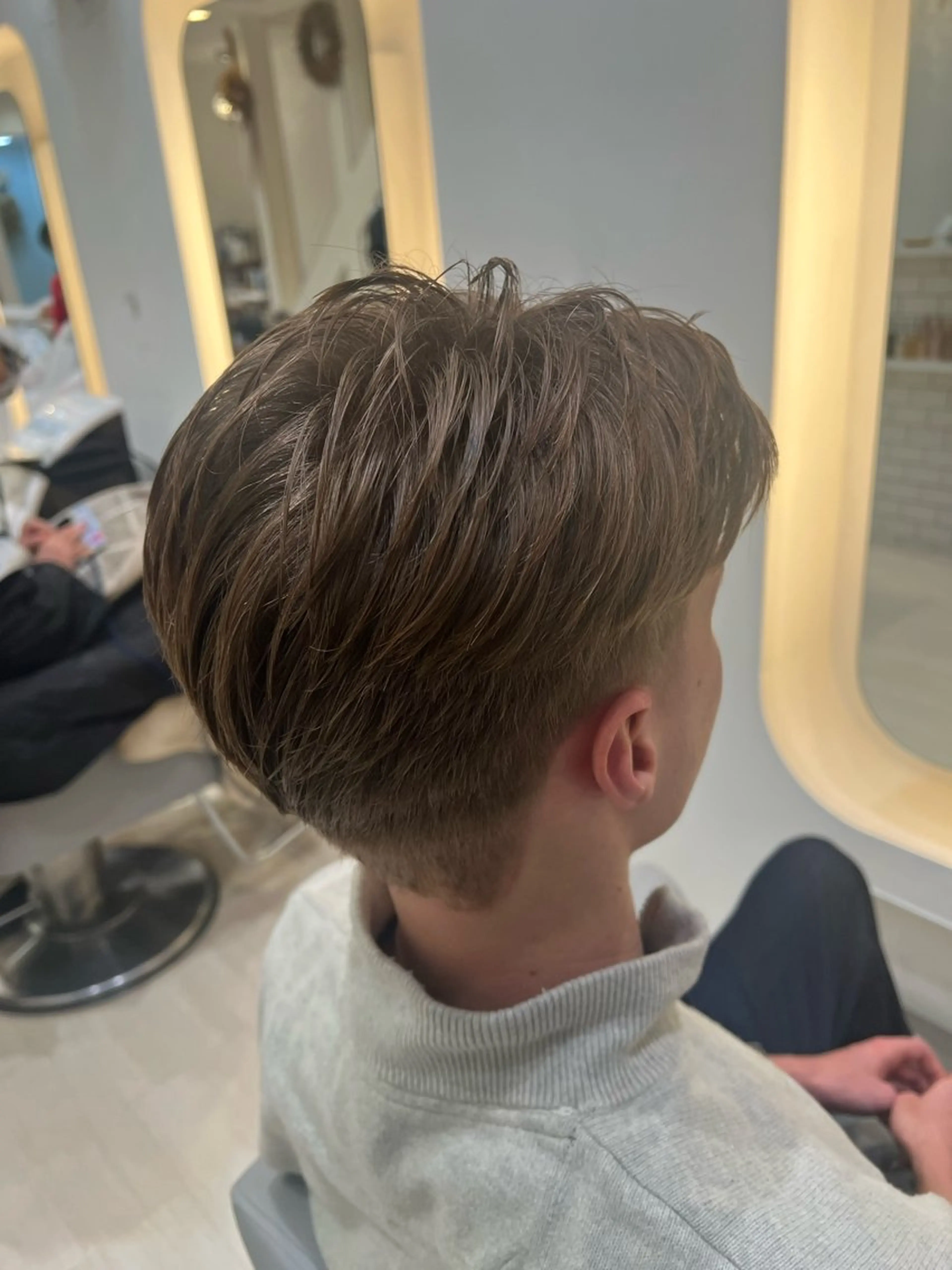 ショート カラー カット 堀井 凌平のヘアスタイル