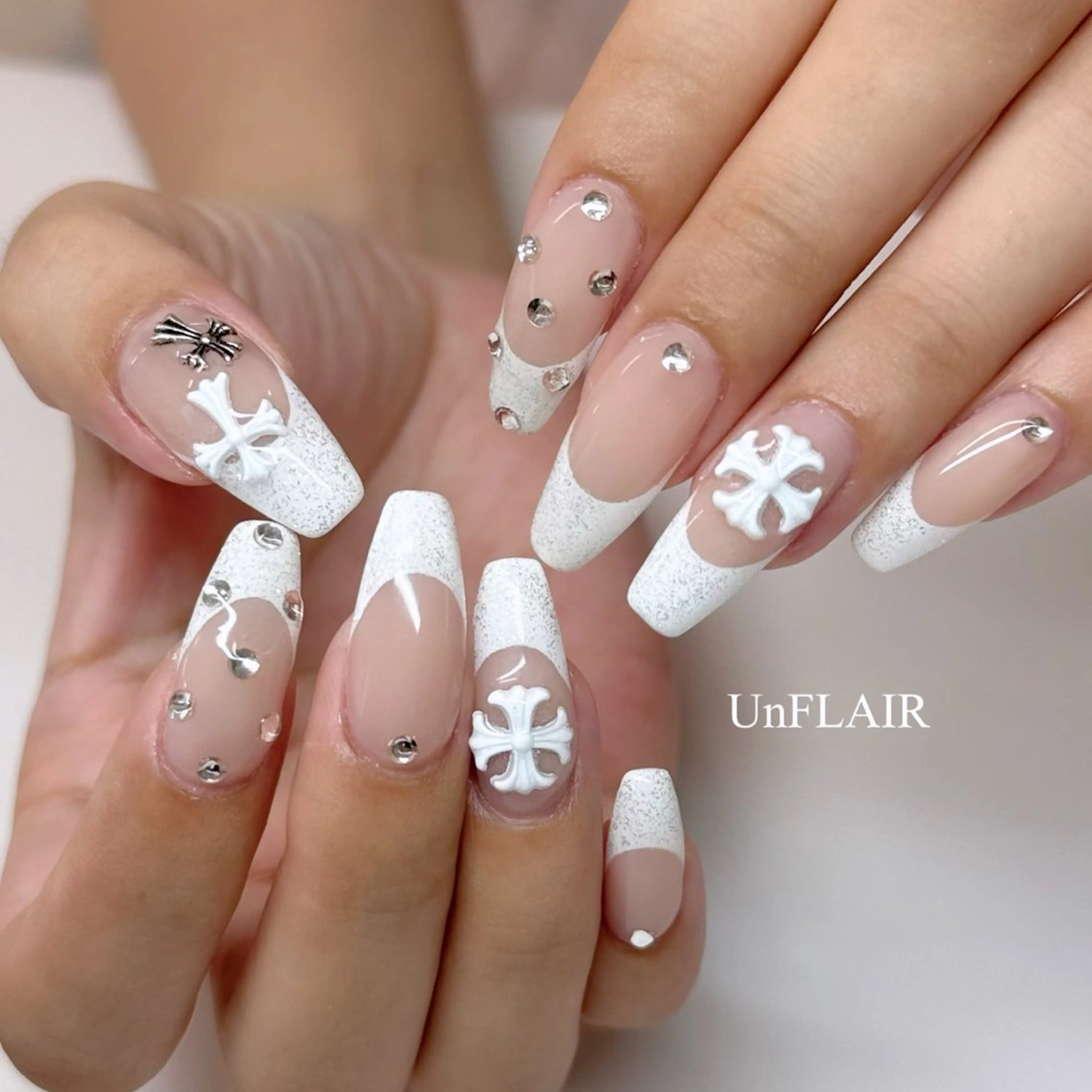 ネイル ハンドネイル UnFLAIR 麻布十番店🧸NAOのネイルデザイン