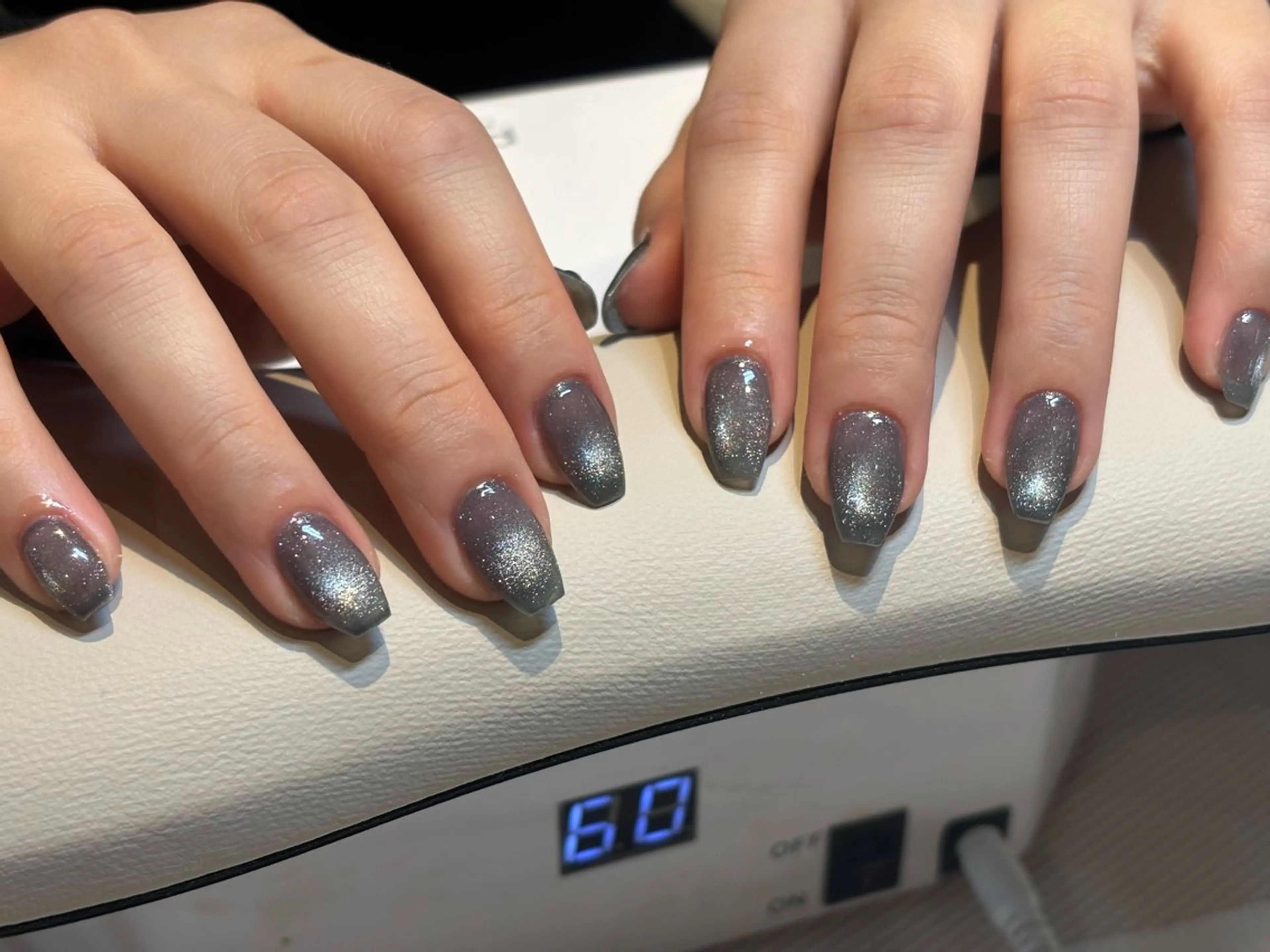 ネイル 楡井 陽菜のネイルデザイン