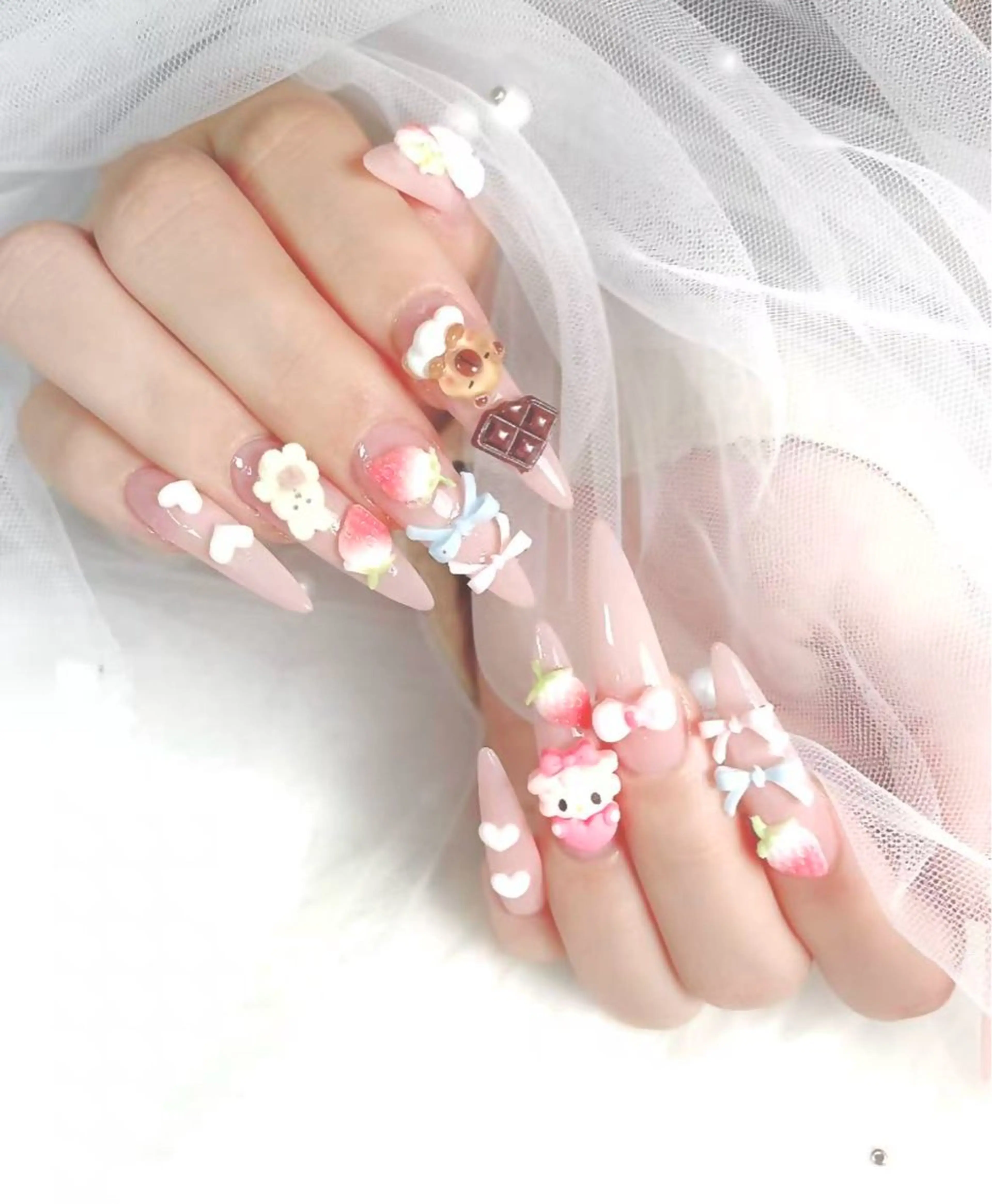 HAND【チップ長さ出し】ワンカラー︎⭐︎パーツ付け放題⭐︎学割クーポンの写真