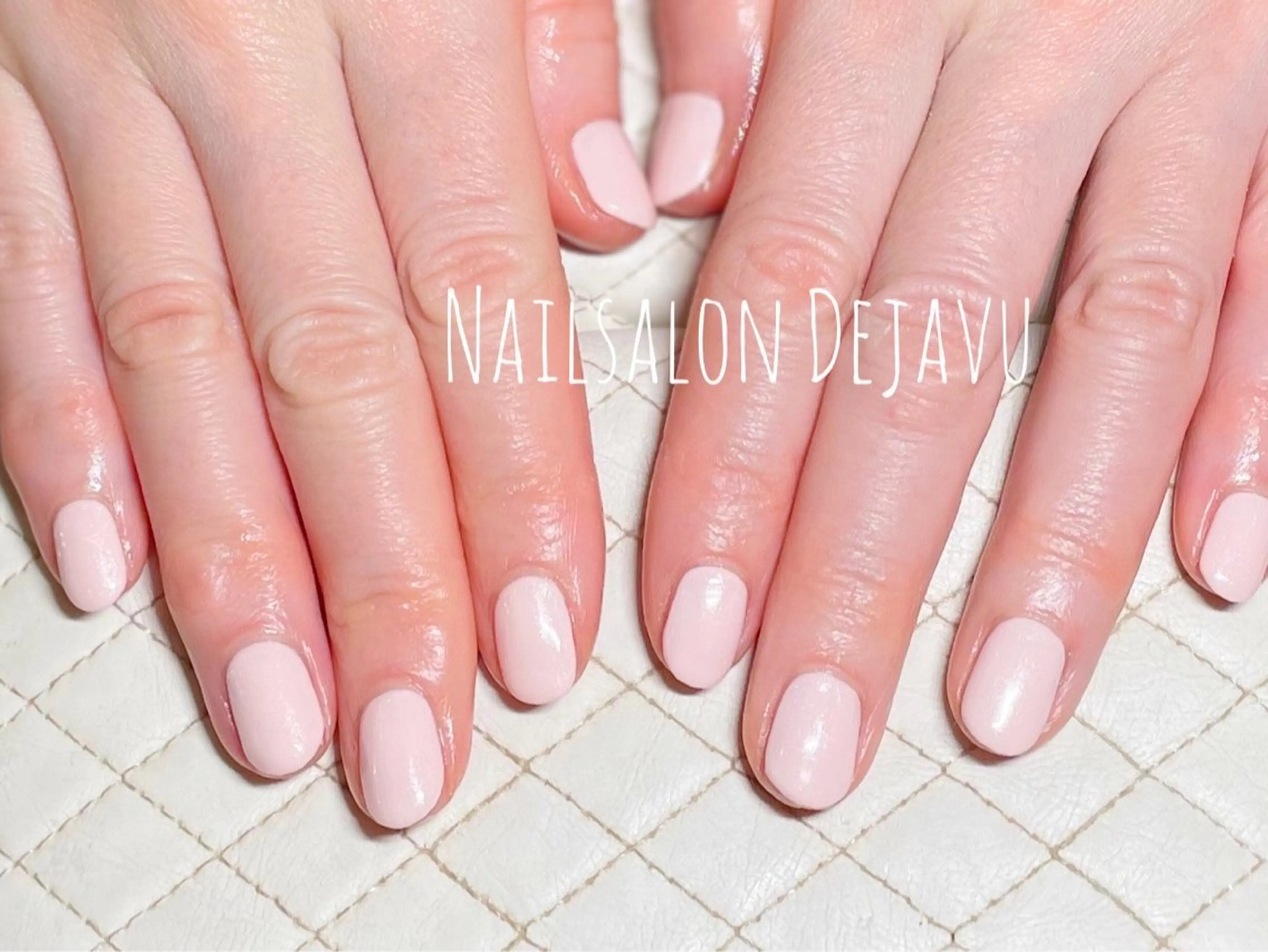 ネイル ワンカラーネイル ハンドネイル Nailsalon Dejavu Yokosuka所属・Nailsalon Dejavuのネイルデザイン