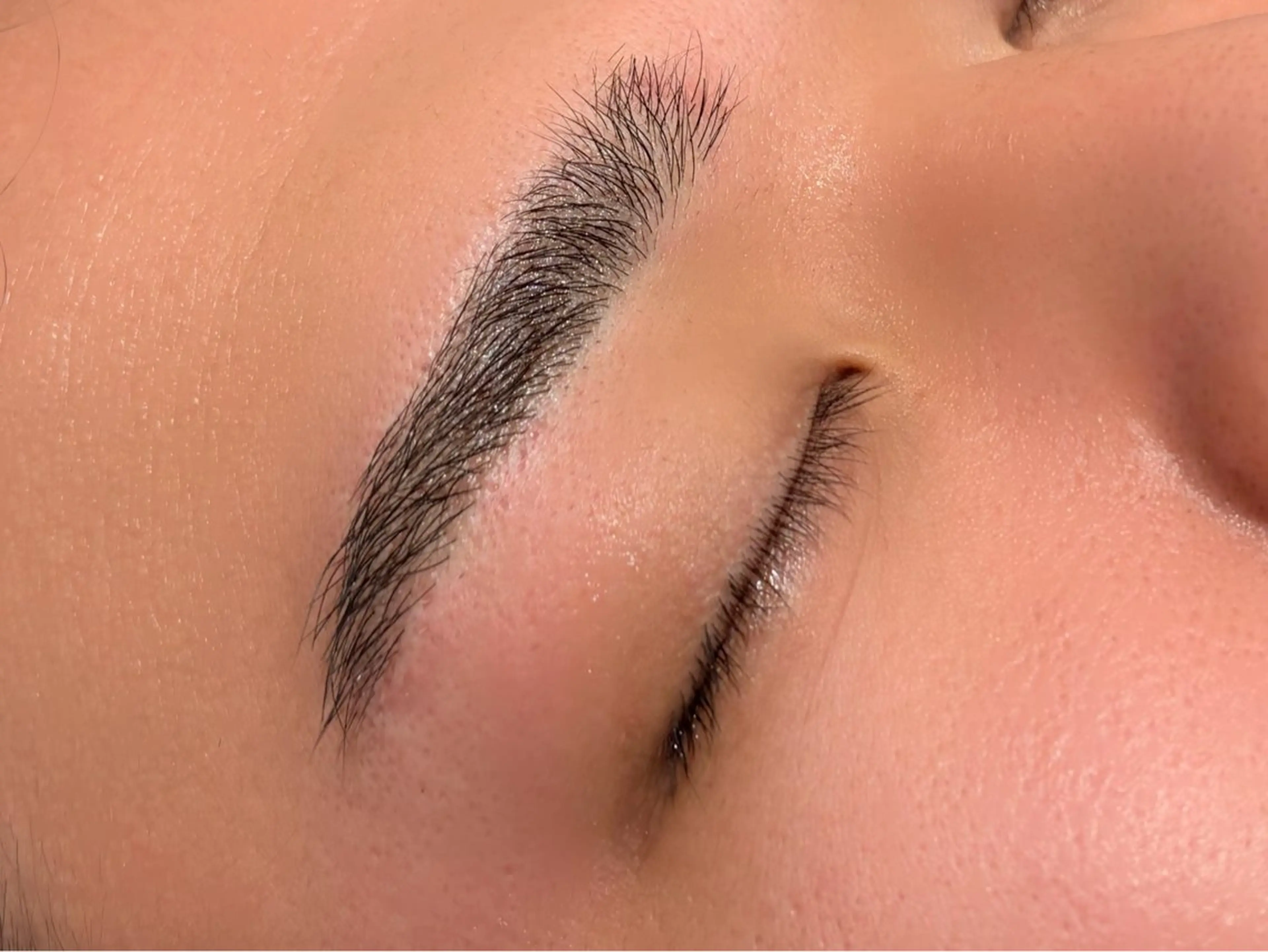 メンズ アイブロウ メンズアイブロウ ワックス脱毛 Yamada Ami🪐のヘアスタイル