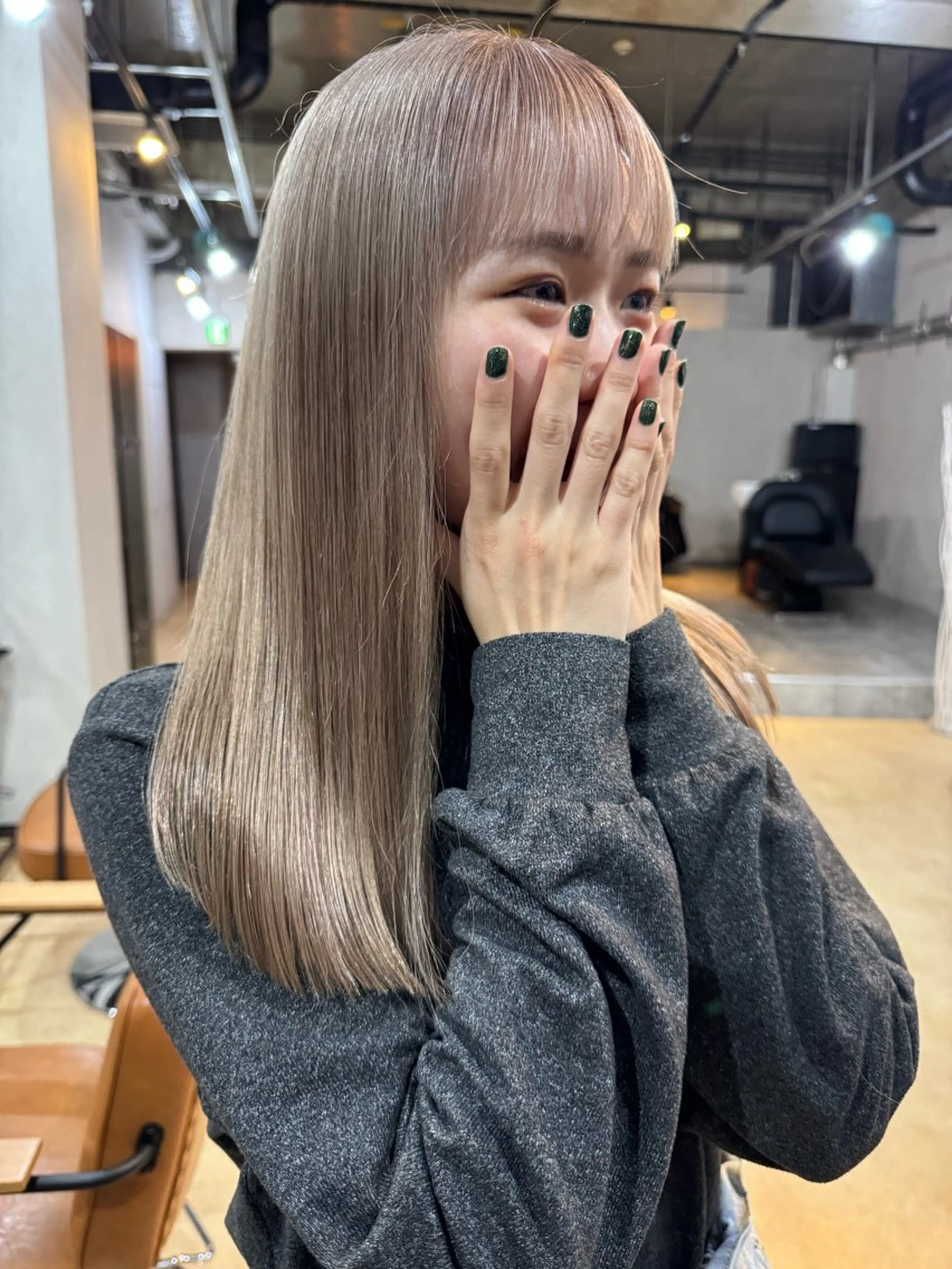 ロング カット ヘアカラー トリートメント 🎗️comoda 神戸三宮 髪質改善のヘアスタイル