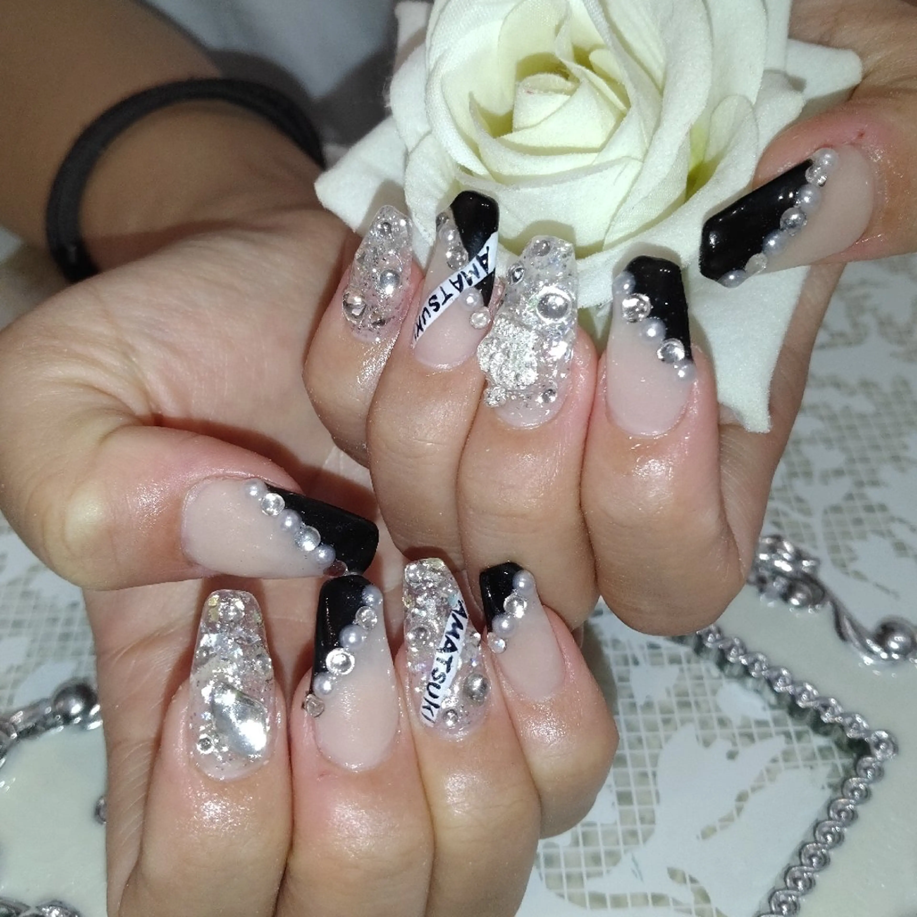 ネイル エステとネイル ローズコンフォートのネイルデザイン