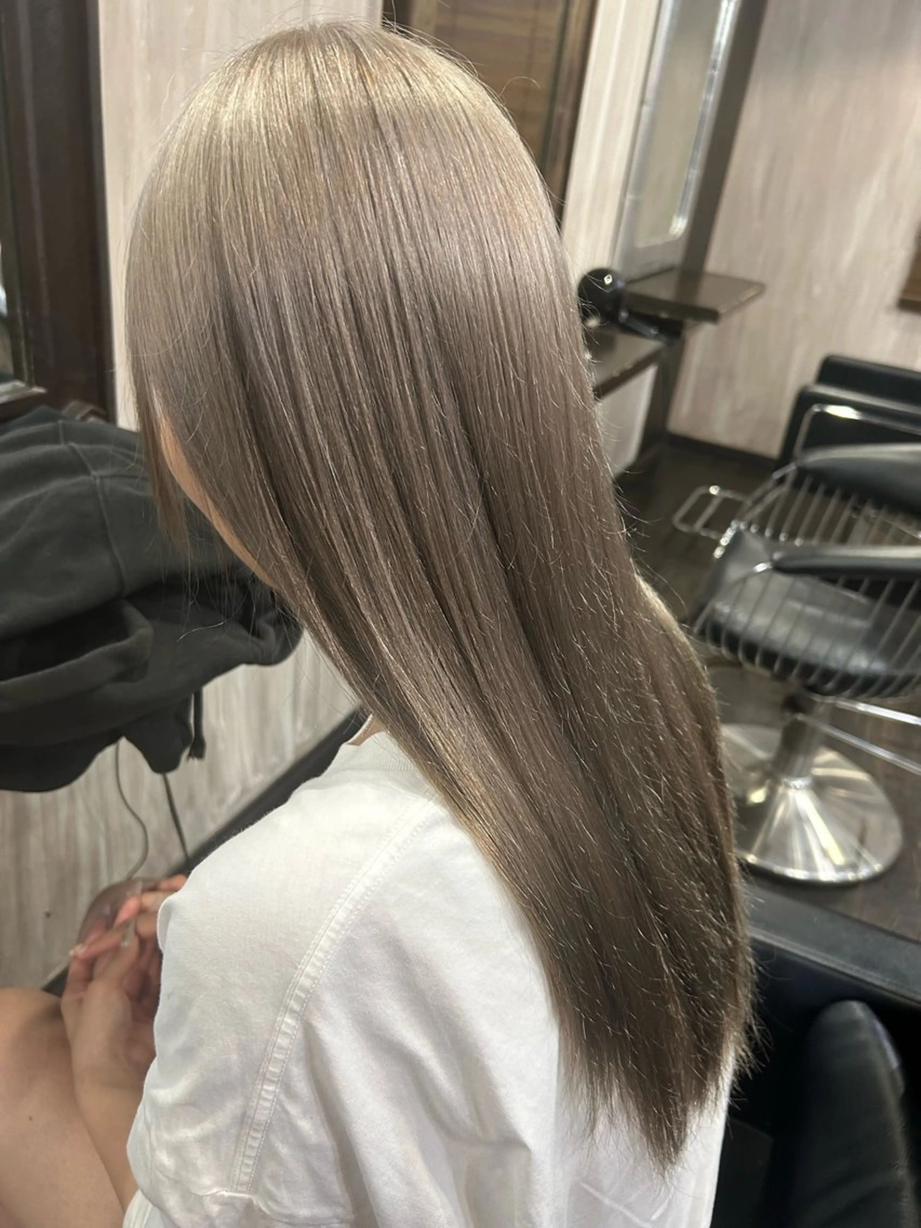 ロング カラー HAIR SALON M Fe's所属・透明感カラー/レイヤ ー/小谷野真緒のヘアスタイル