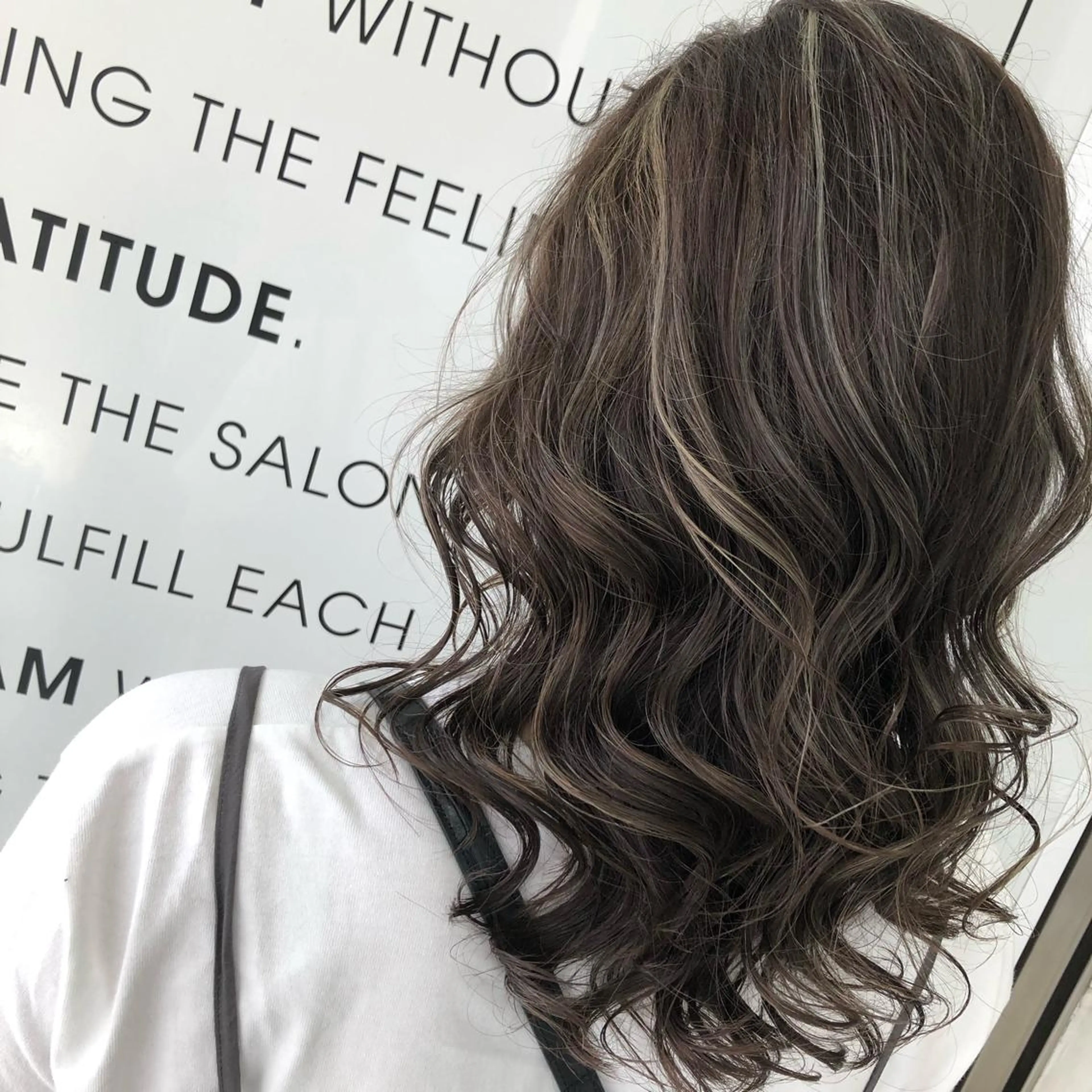 ロング カラー 脱白髪染め専門店HAKUA PLUS白髪ぼかし町田2号店所属・脱白髪染め 大月竜斗のヘアスタイル