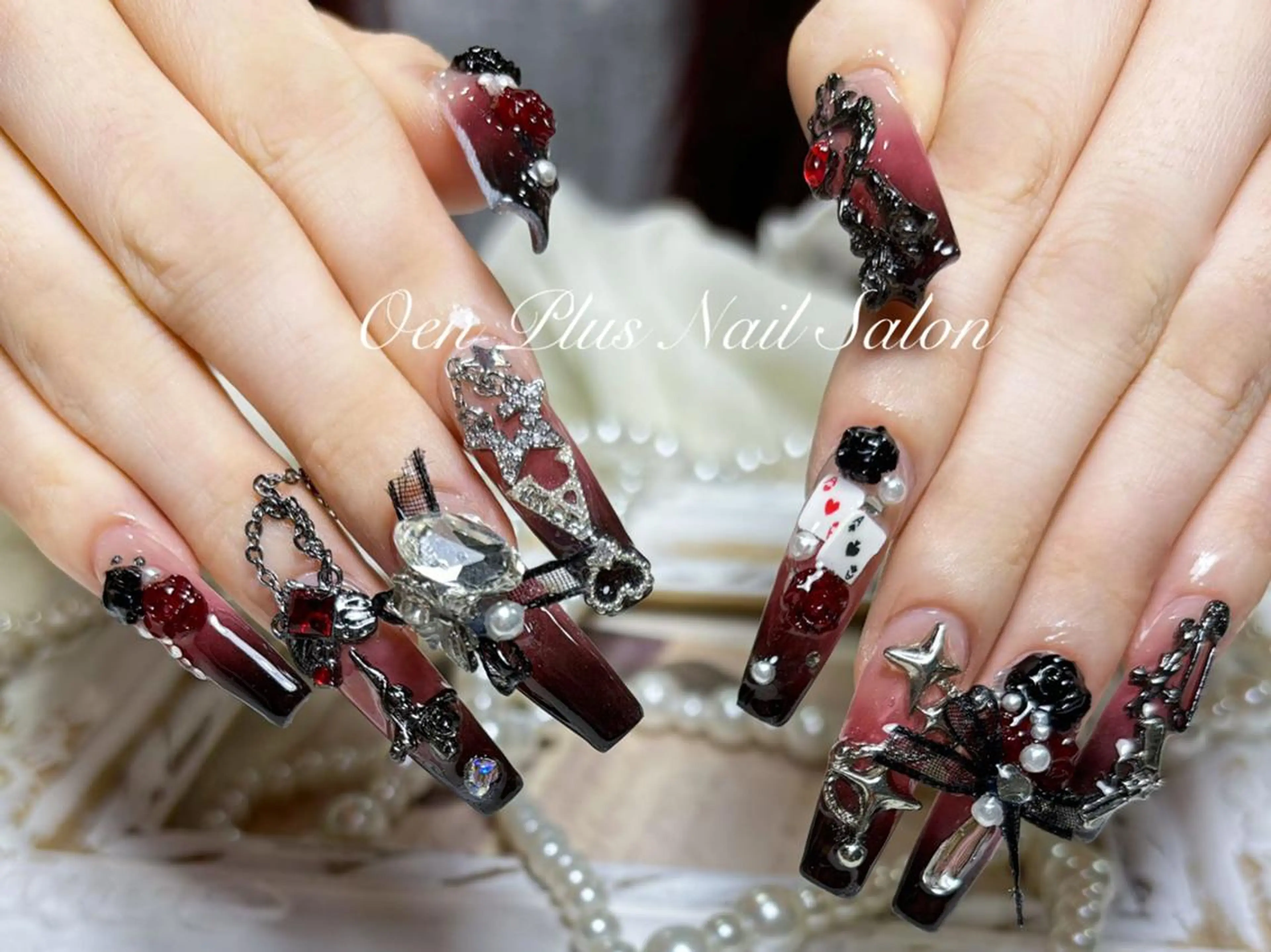 ネイル ハンドネイル One Plus キキのネイルデザイン