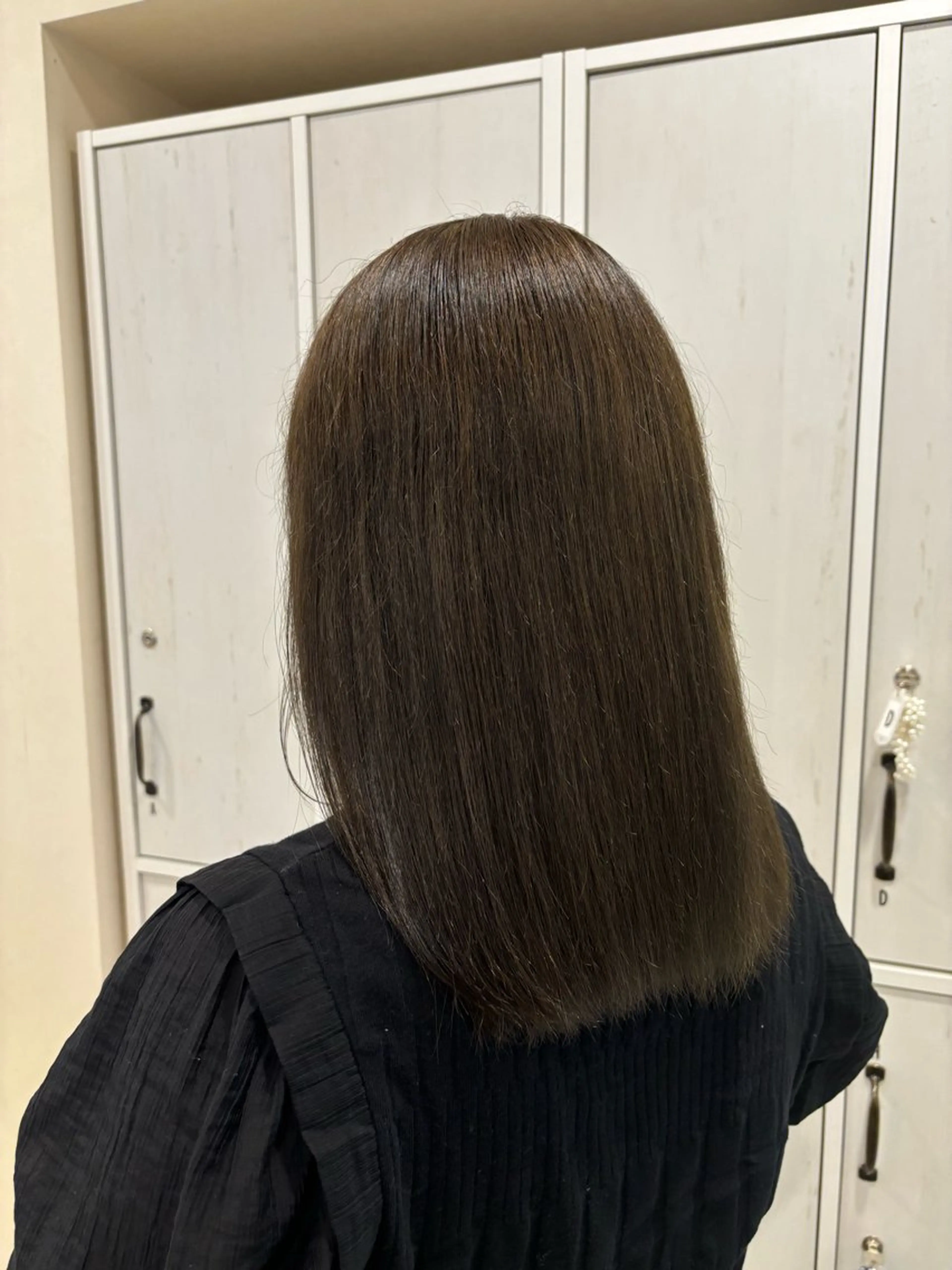 ミディアム カラー ヘアカラー トリートメント 伊藤 綾のヘアスタイル