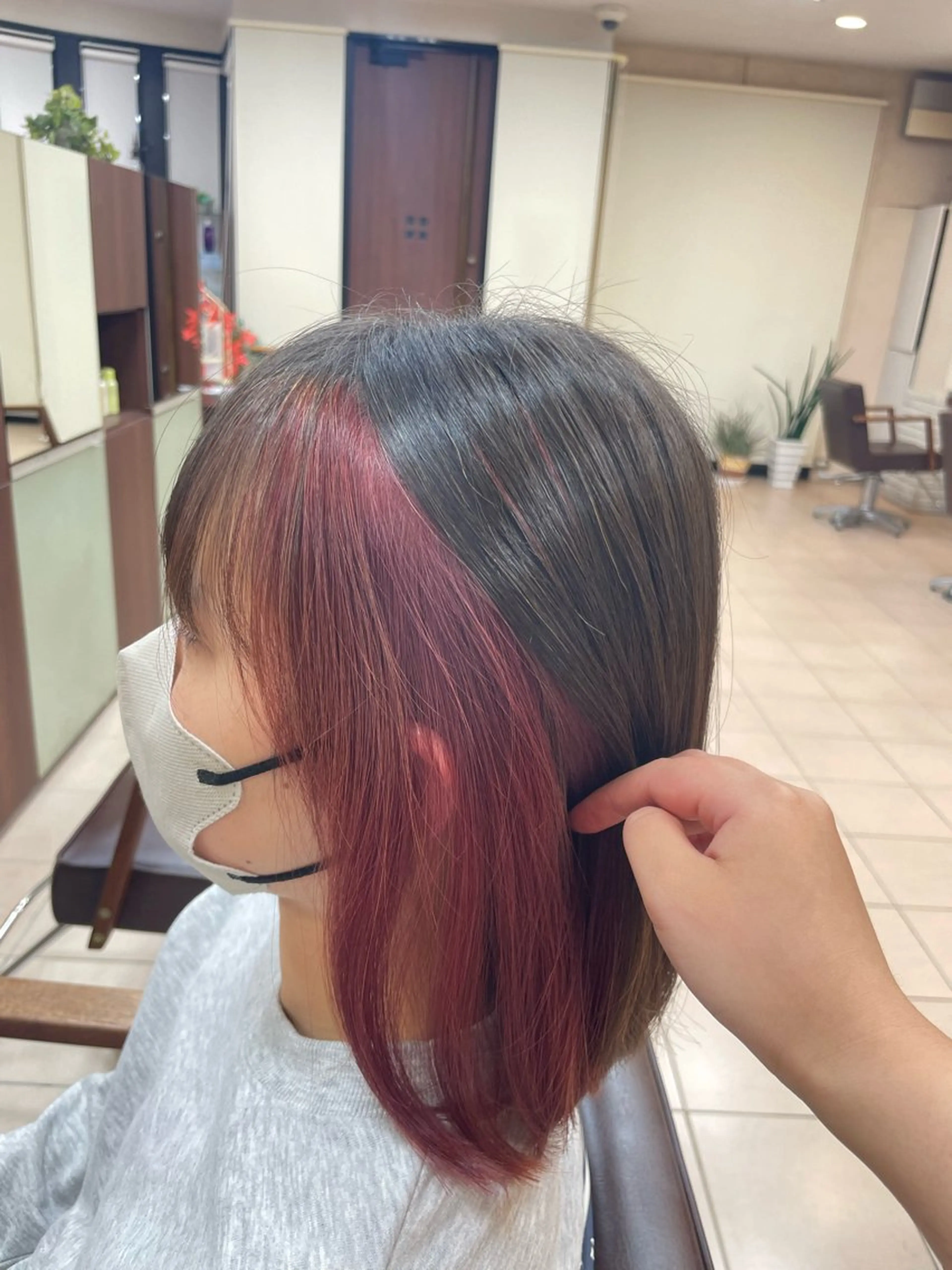 ミディアム ハイトーン×デザイン 🪽🫧HIKARIのヘアスタイル