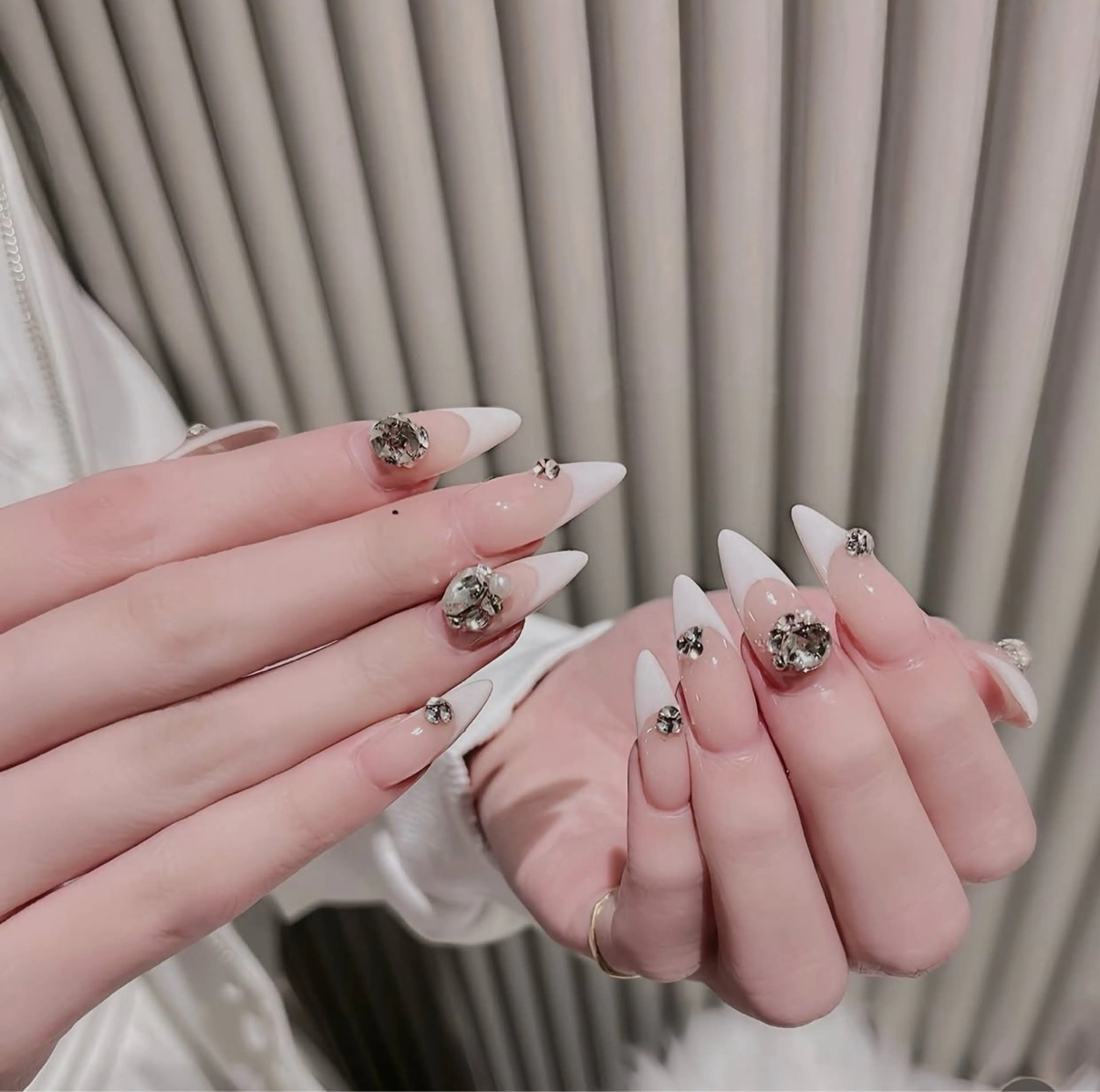 ネイル ハンドネイル Mew_Sanie所属・Sanie Salonのネイルデザイン