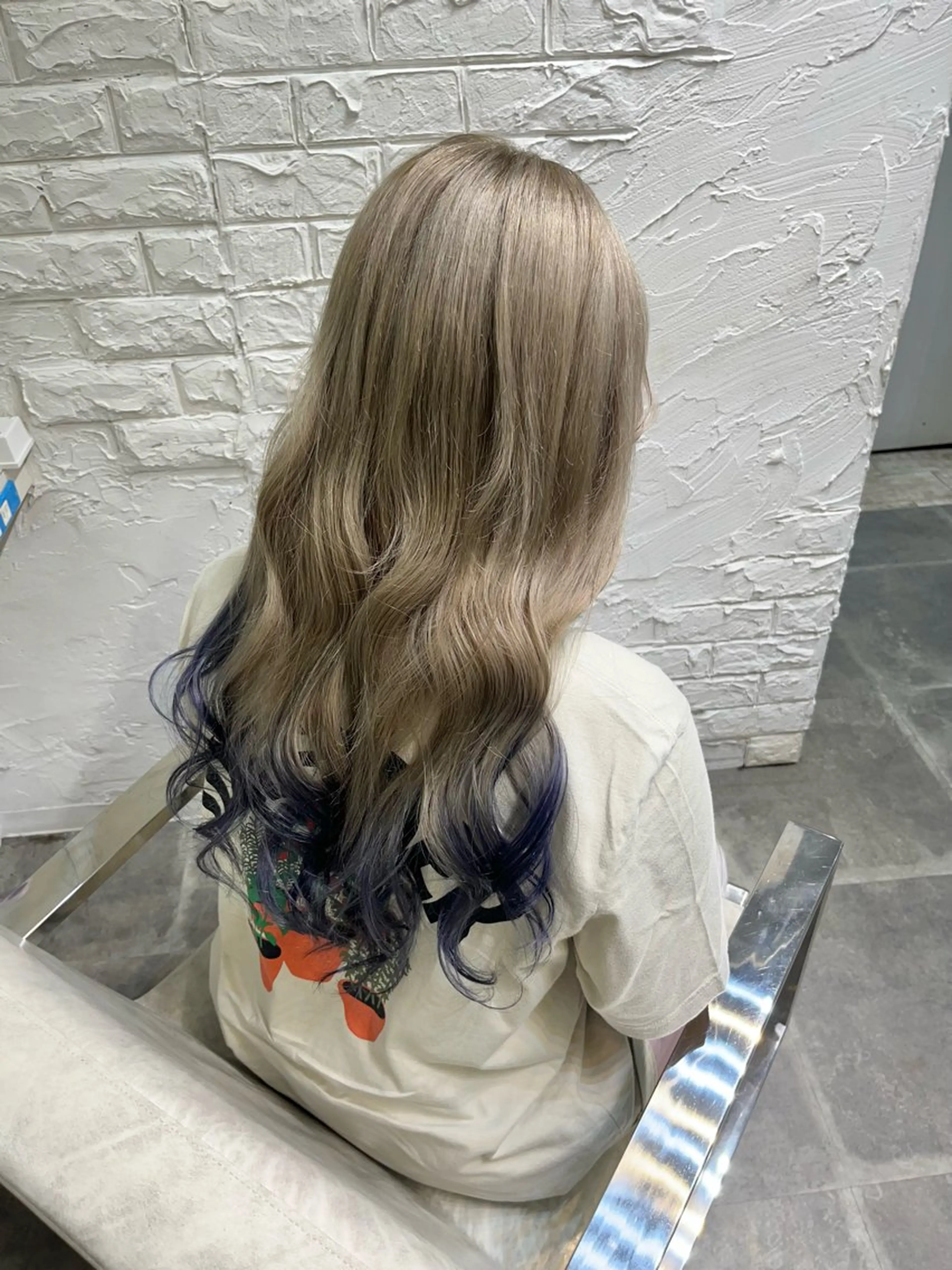 ロング カラー ヘアカラー uros.所属・🩵aiko / モデル募集中️🩵のヘアスタイル