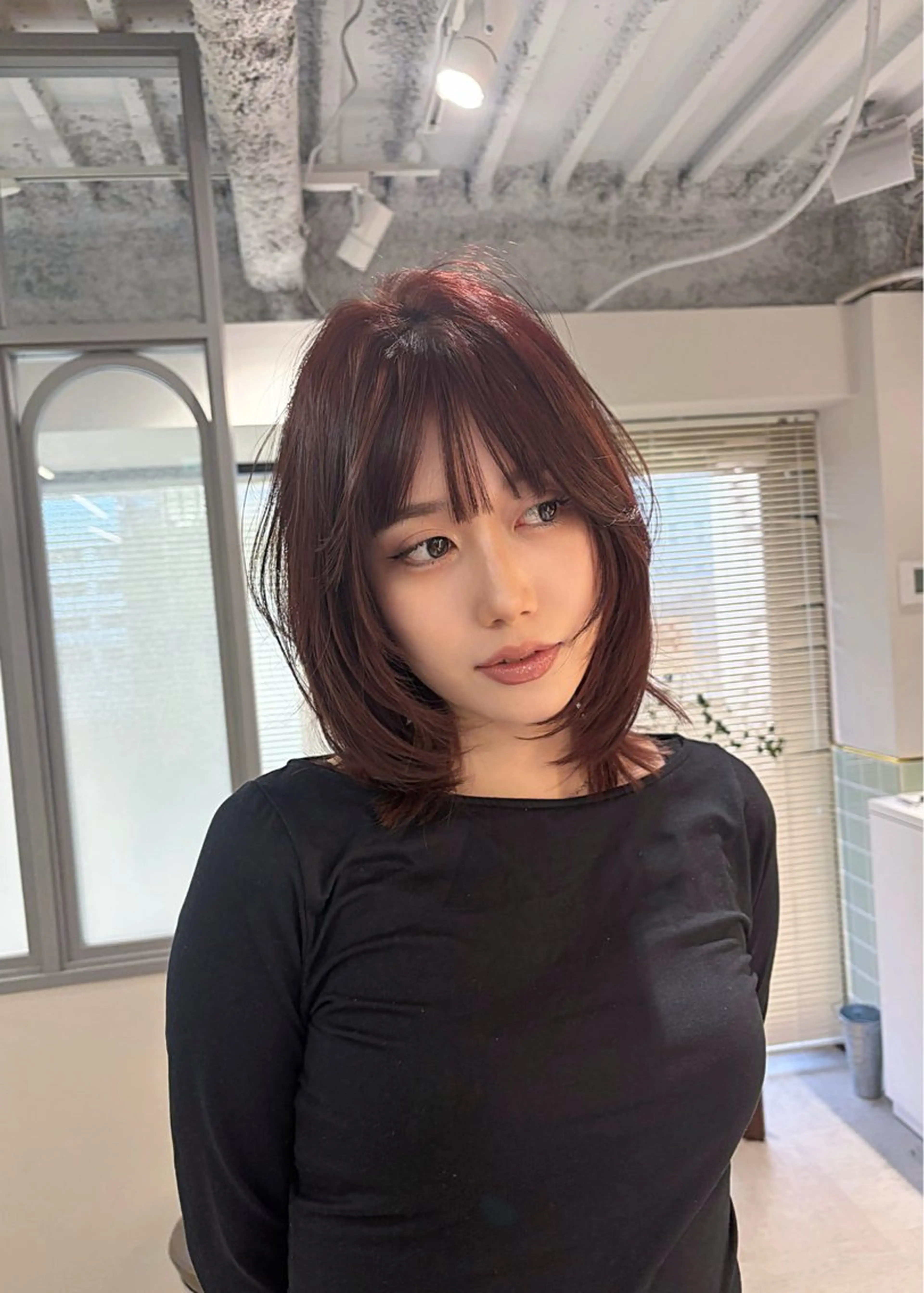 ミディアム レイヤーカット カット ヘアカラー トリートメント ヘッドスパ ヘアセット 盛れる艶カラー× レイヤーカット/咲来のヘアスタイル