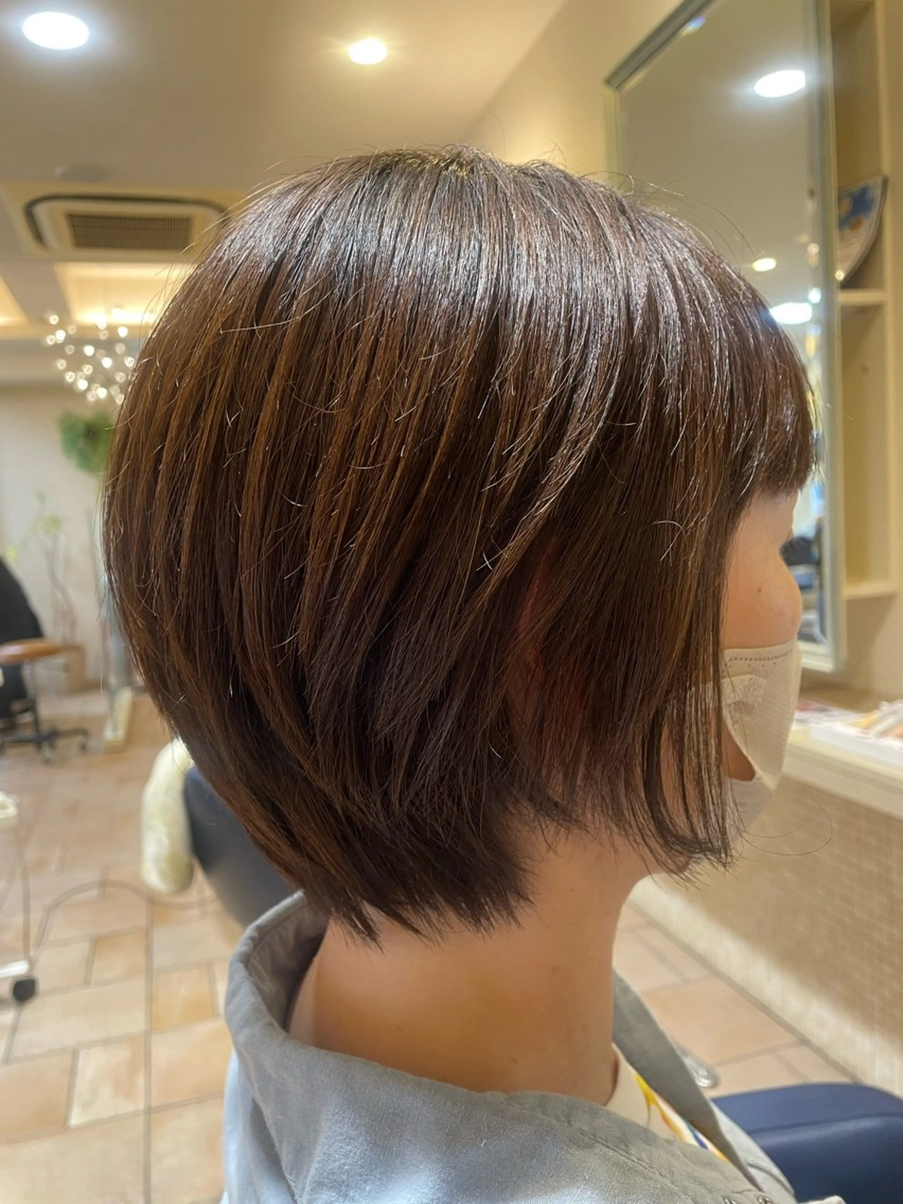 ショート ショートレイヤー レイヤーカット ショートヘア 谷岡 絵美のヘアスタイル