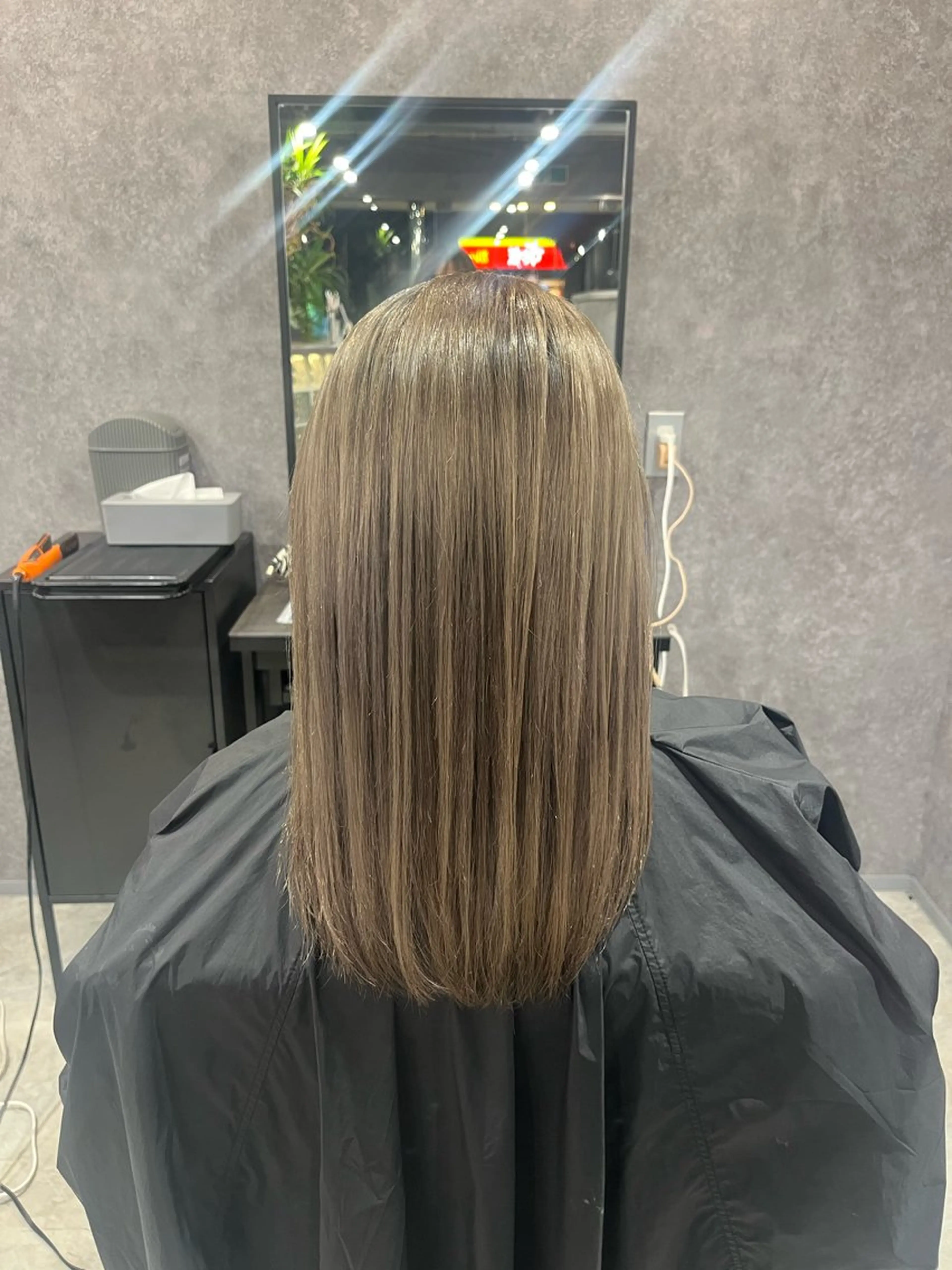 ミディアム ink aiのヘアスタイル