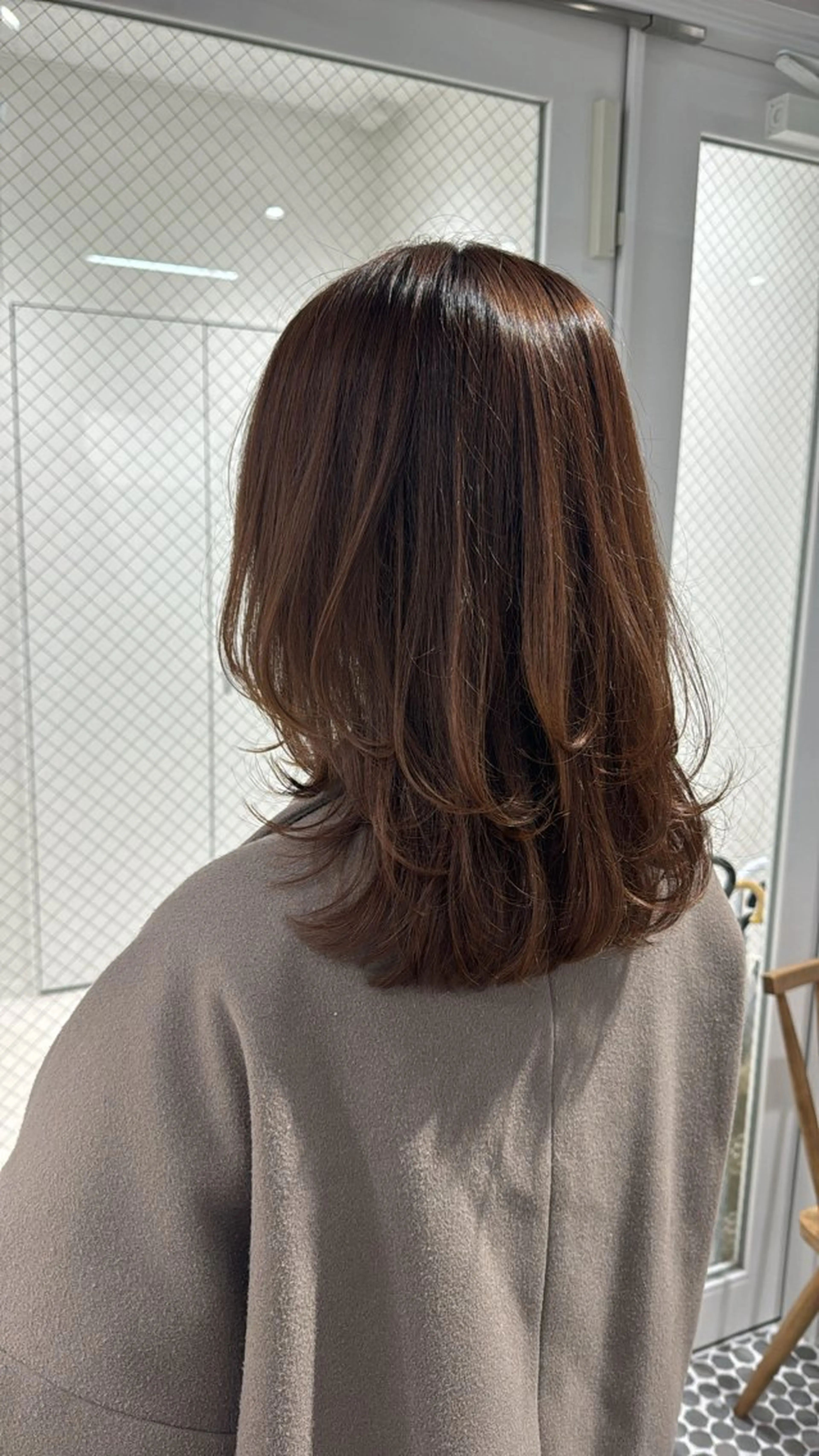 ミディアム レイヤーカット 透明感カラー✴︎ SAYAKAのヘアスタイル