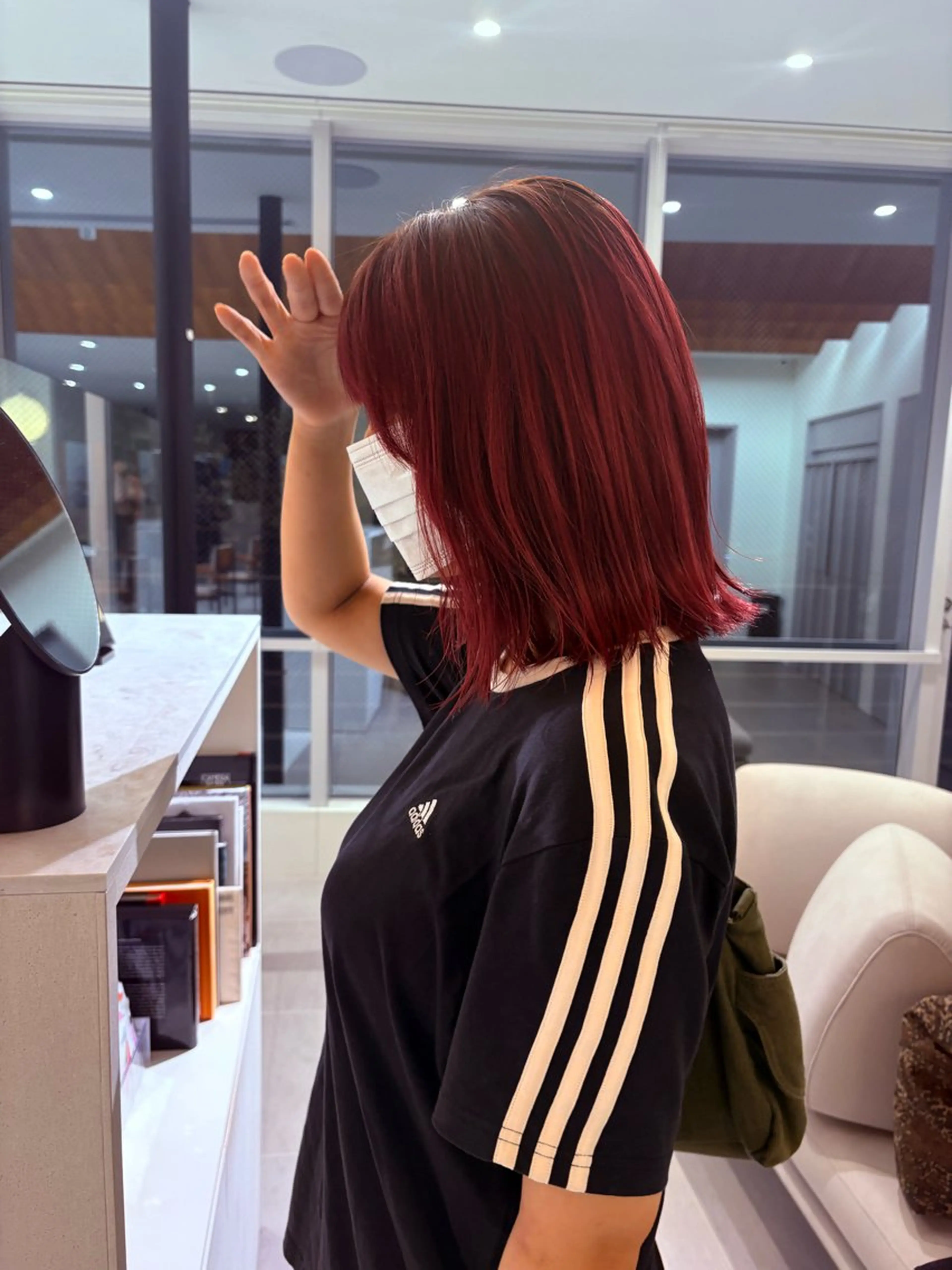 ミディアム ヘアカラー カットモデルレイヤー 暖色カラー モカ🎶のヘアスタイル