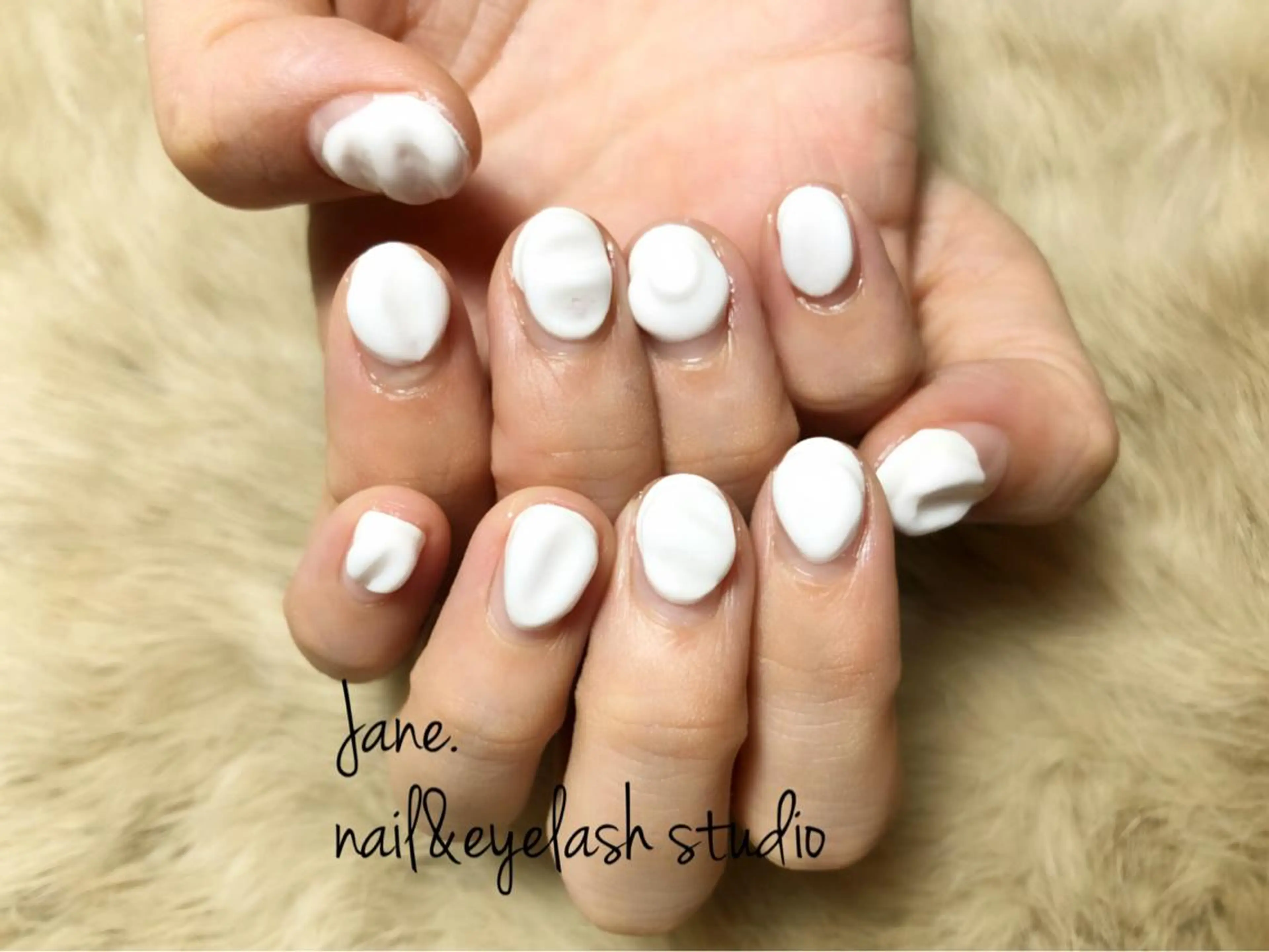 ネイル ハンドネイル Yakko pas á pasのネイルデザイン