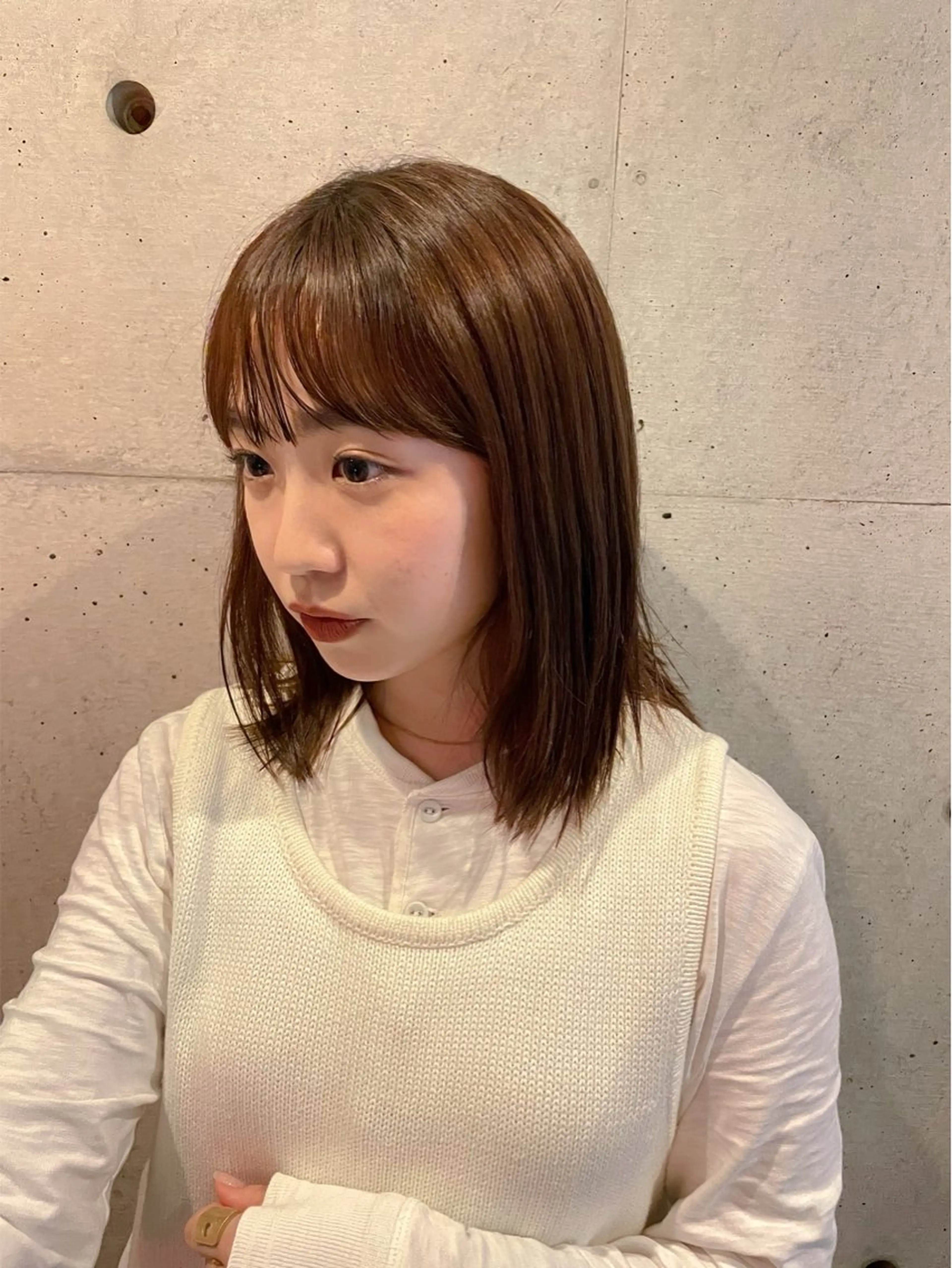 ミディアム 縮毛矯正 林　蓮／レイヤー /透明感カラーのヘアスタイル