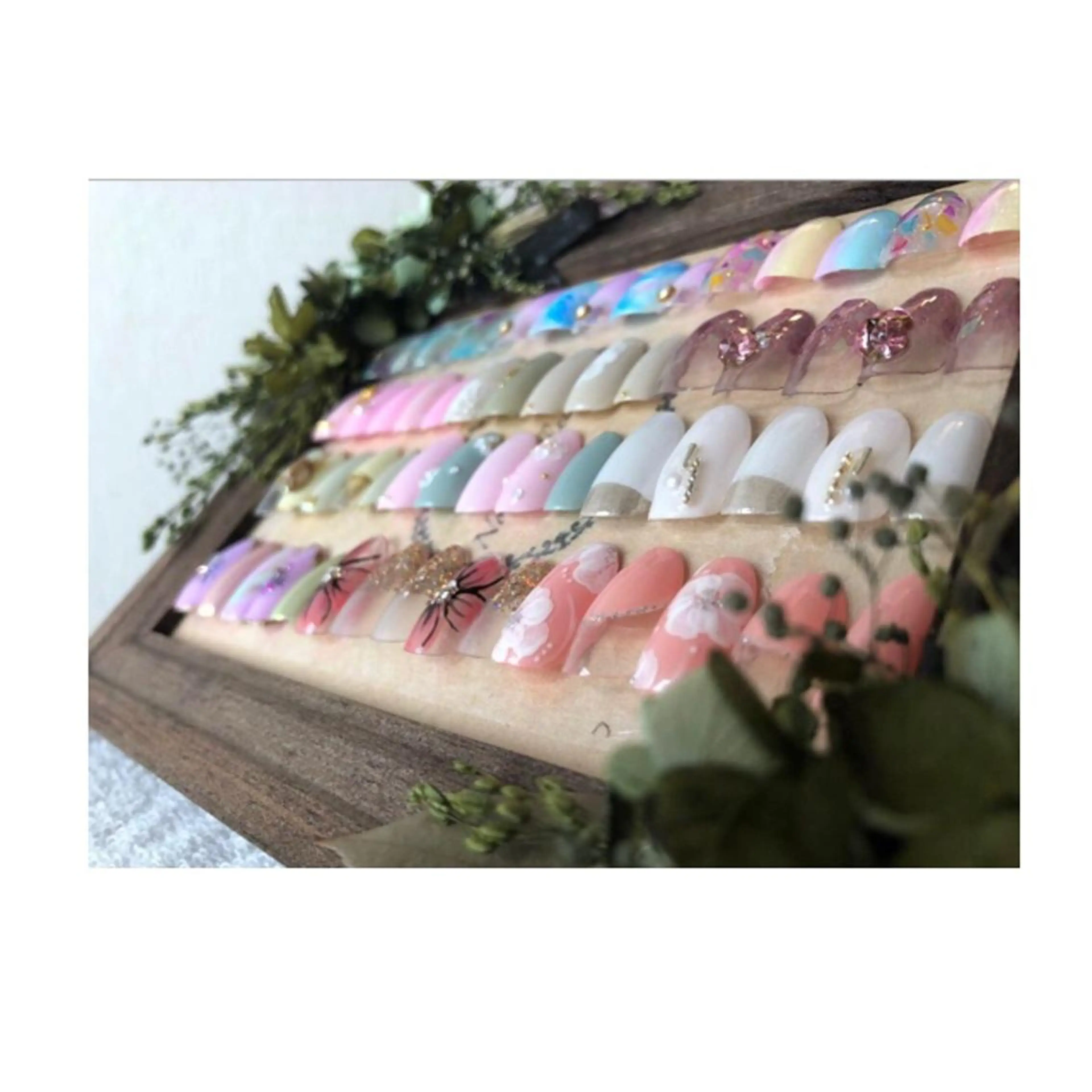 ネイル t. yoshizawaのネイルデザイン