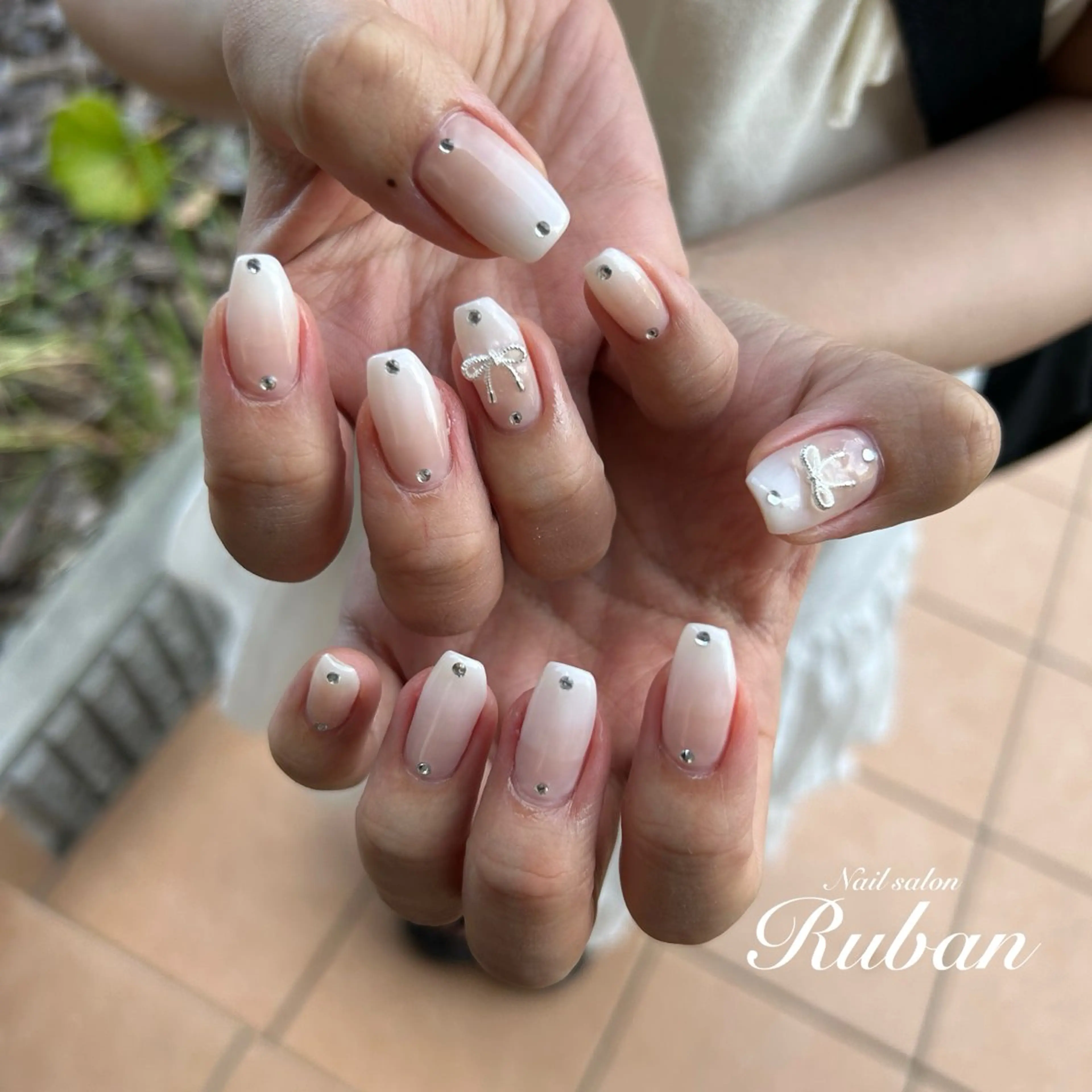 ネイル アートネイル 長さ出し グラデーション 持ち込み リボン Nail salon Ruban所属・Nail salon Rubanのネイルデザイン