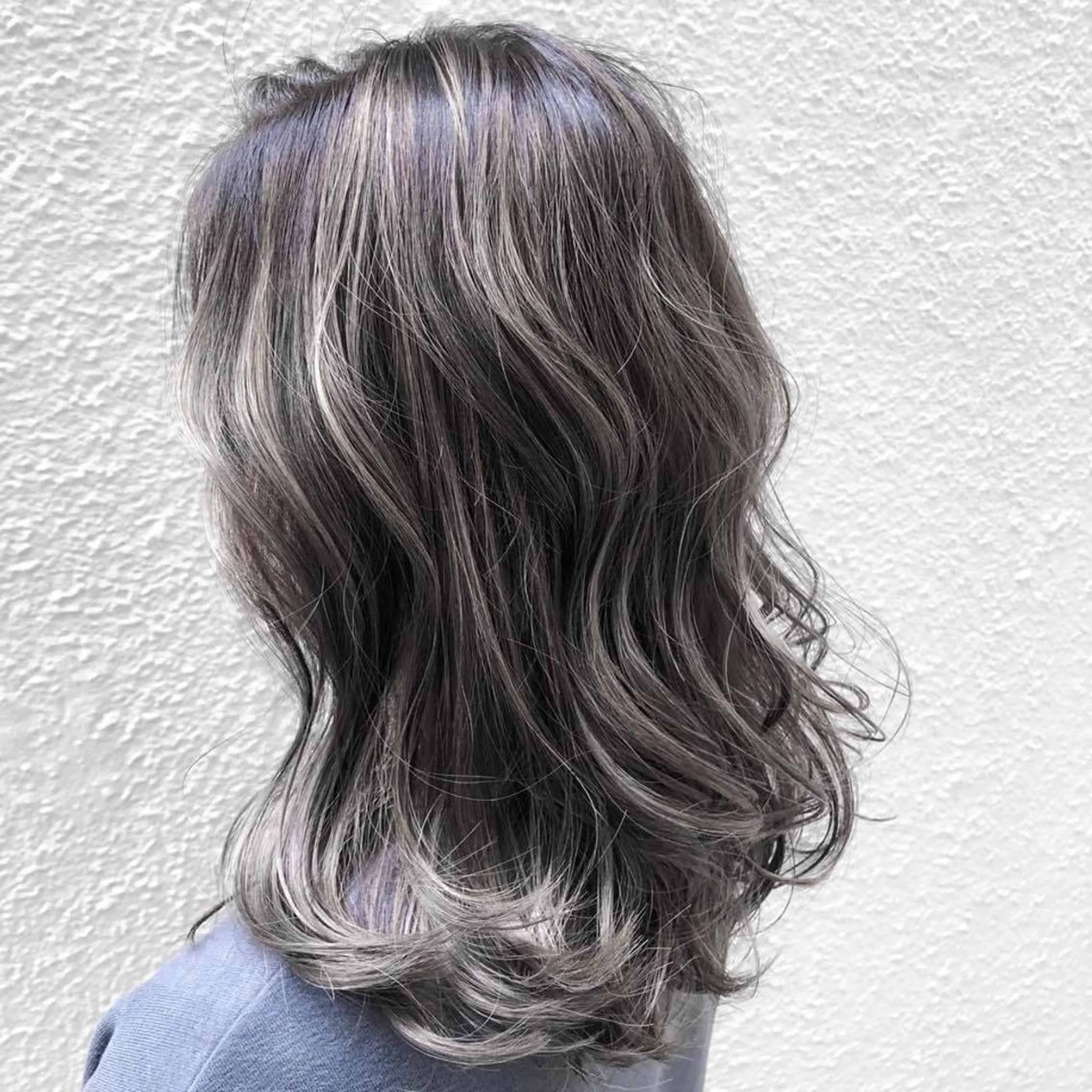 ミディアム 🫧FERIA北千里 🫧のヘアスタイル