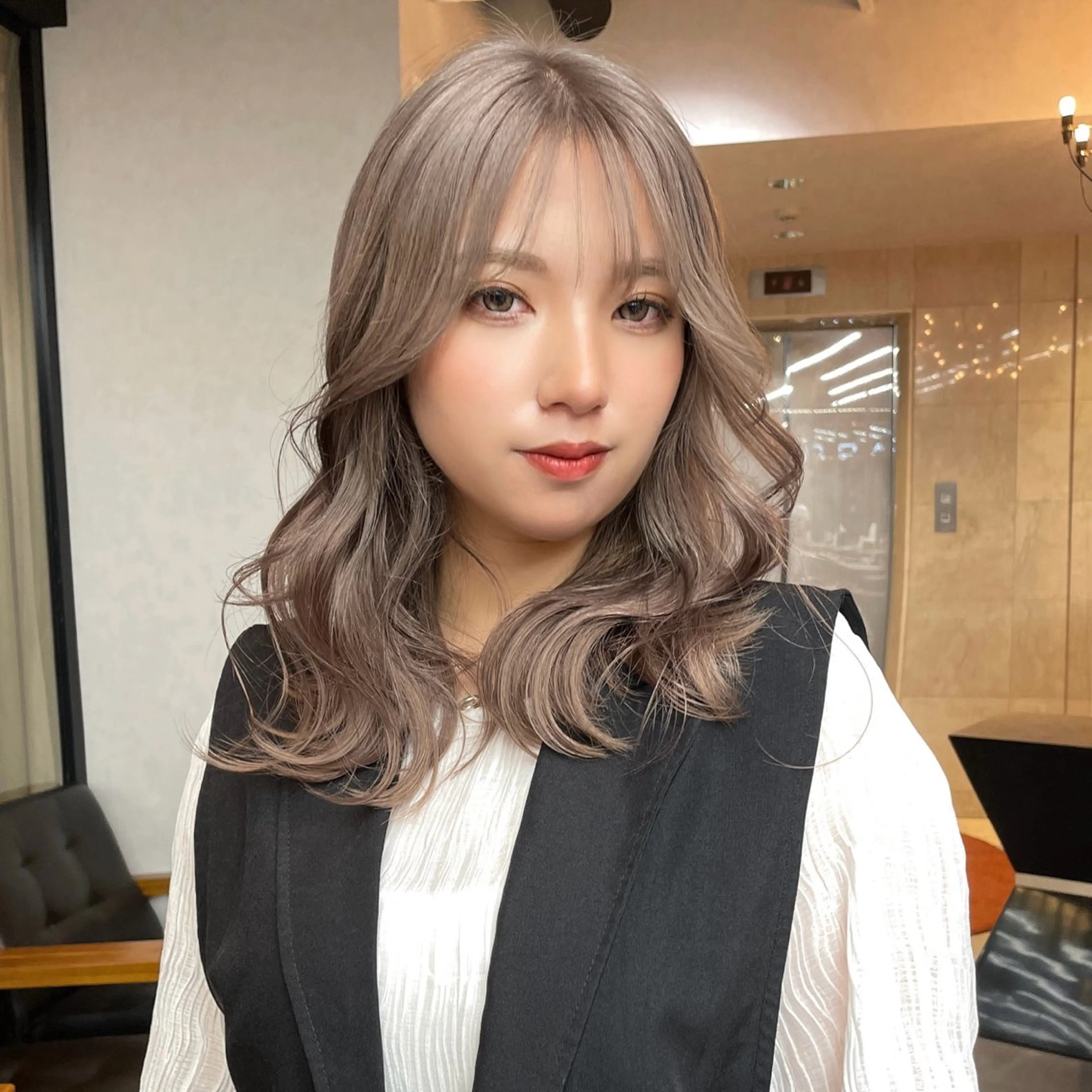 ロング カラー ヘアカラー トリートメント 透明感/ベージュ/ 艶髪/ボブ🫧門脇由のヘアスタイル