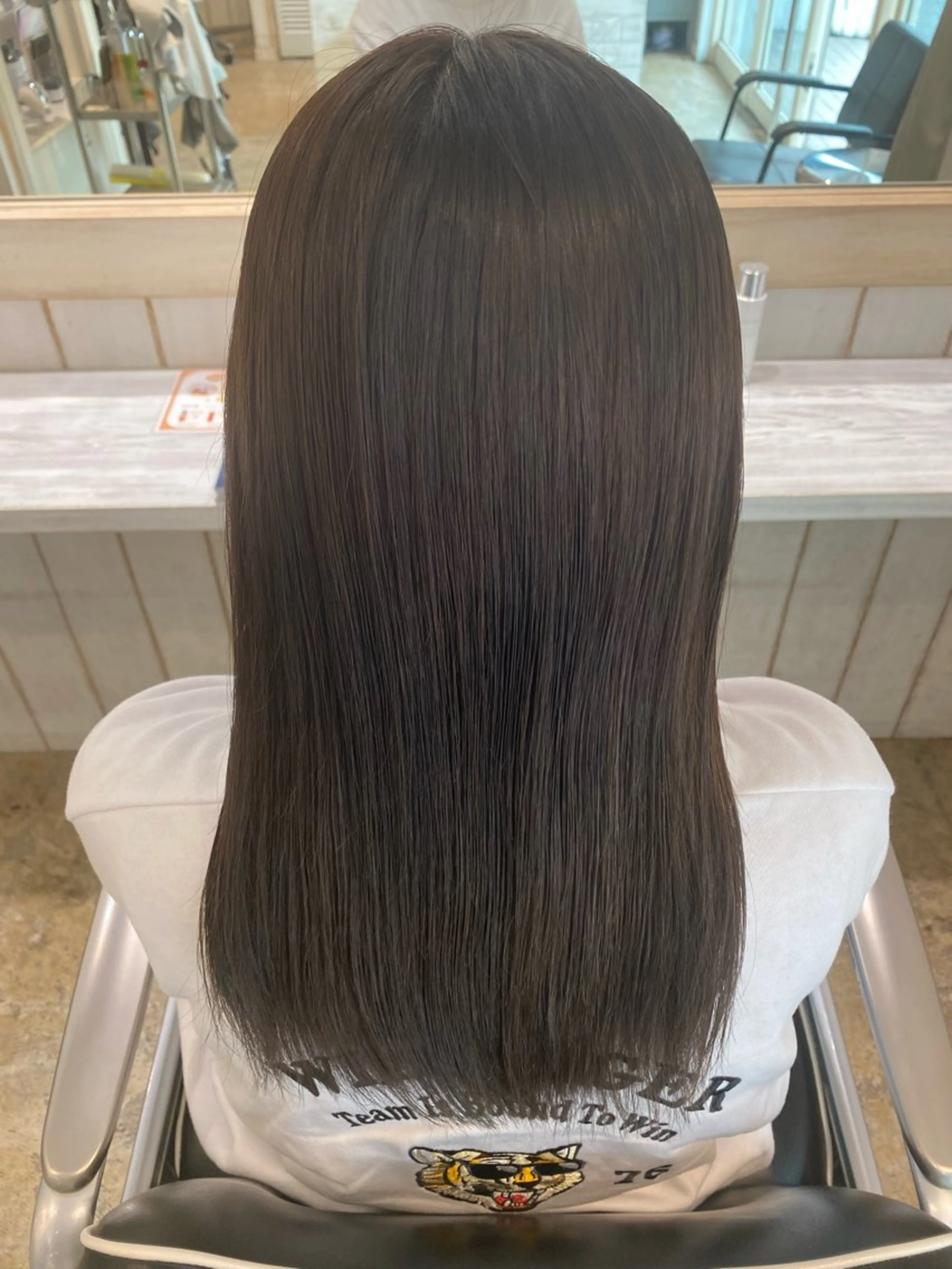 セミロング HOLIDAYS🌿 マナのヘアスタイル