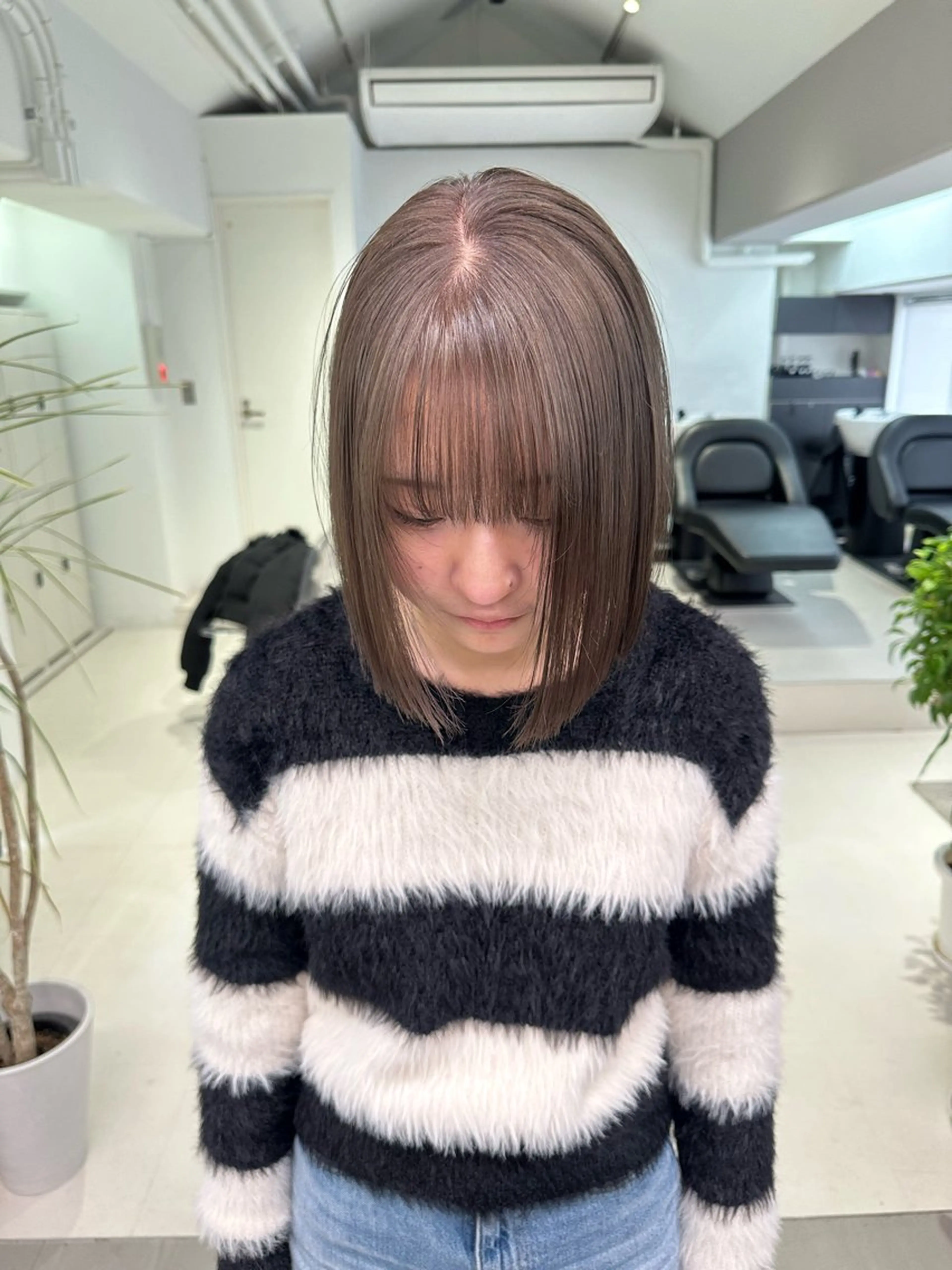 ショート カラー ベージュカラー ブリーチ ハイトーンカラー ブリーチなしカラー ボブ ヘアカラー トリートメント REINA☁️透明感 カラー/ぷつっと♡のヘアスタイル