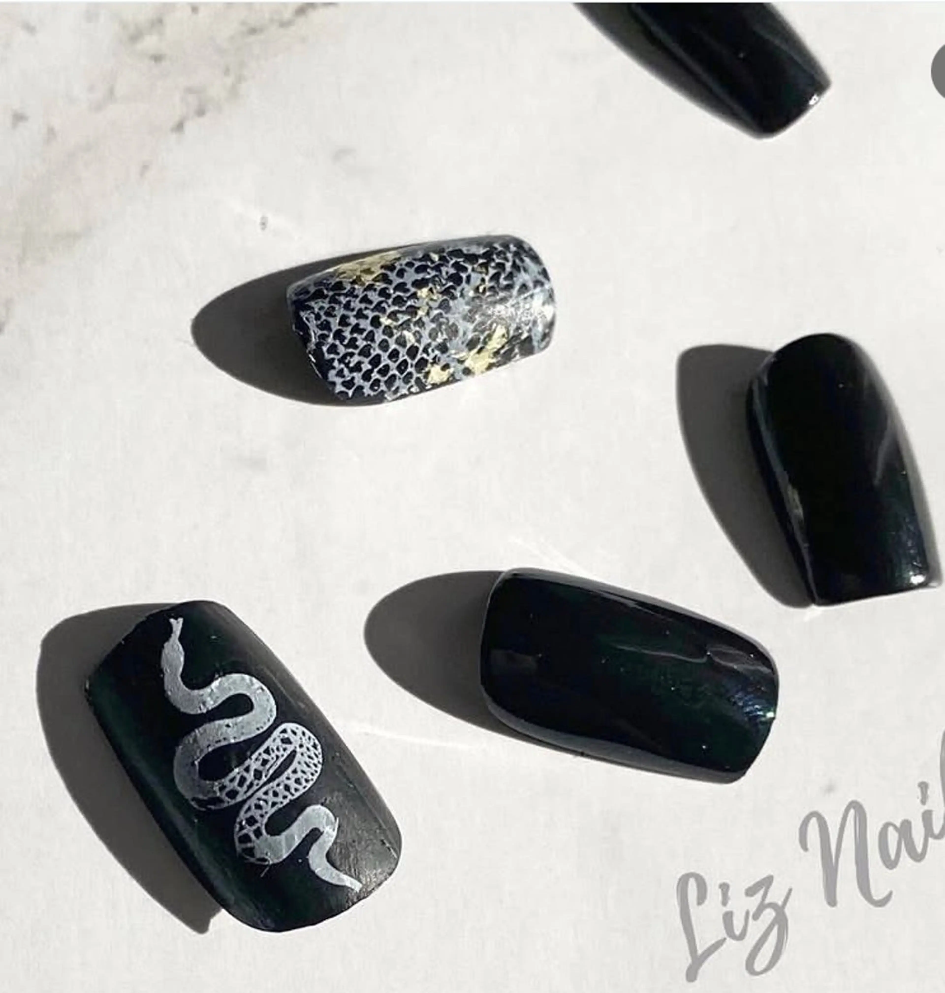 ネイル リズネイル・ 新宿・代々木のネイルデザイン