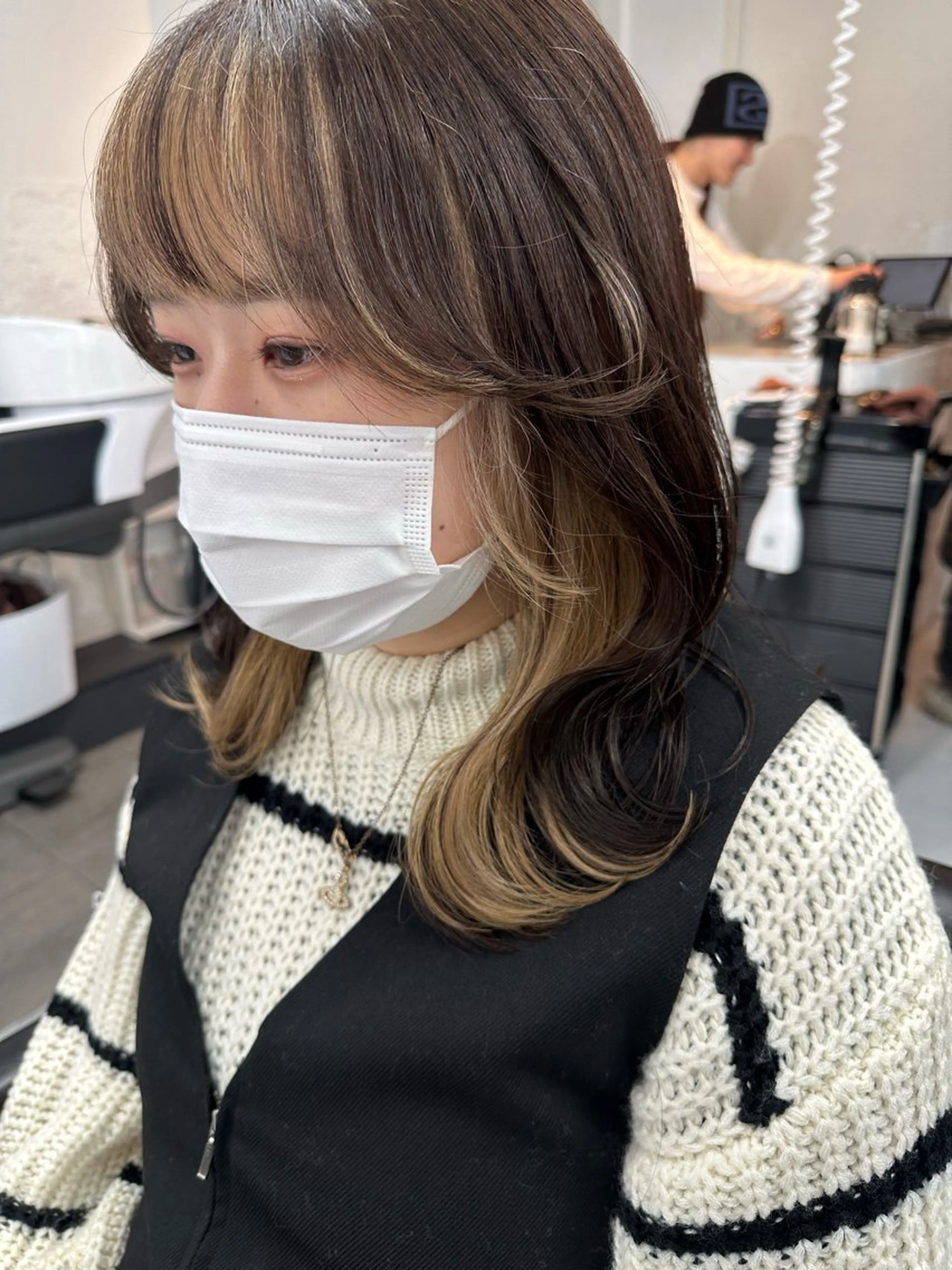 ミディアム カラー ベージュカラー ブリーチ ケアブリーチ ダブルカラー インナーカラー カット ヘアカラー トリートメント インナーカラー/レイ ヤーカット♡/マキシのヘアスタイル