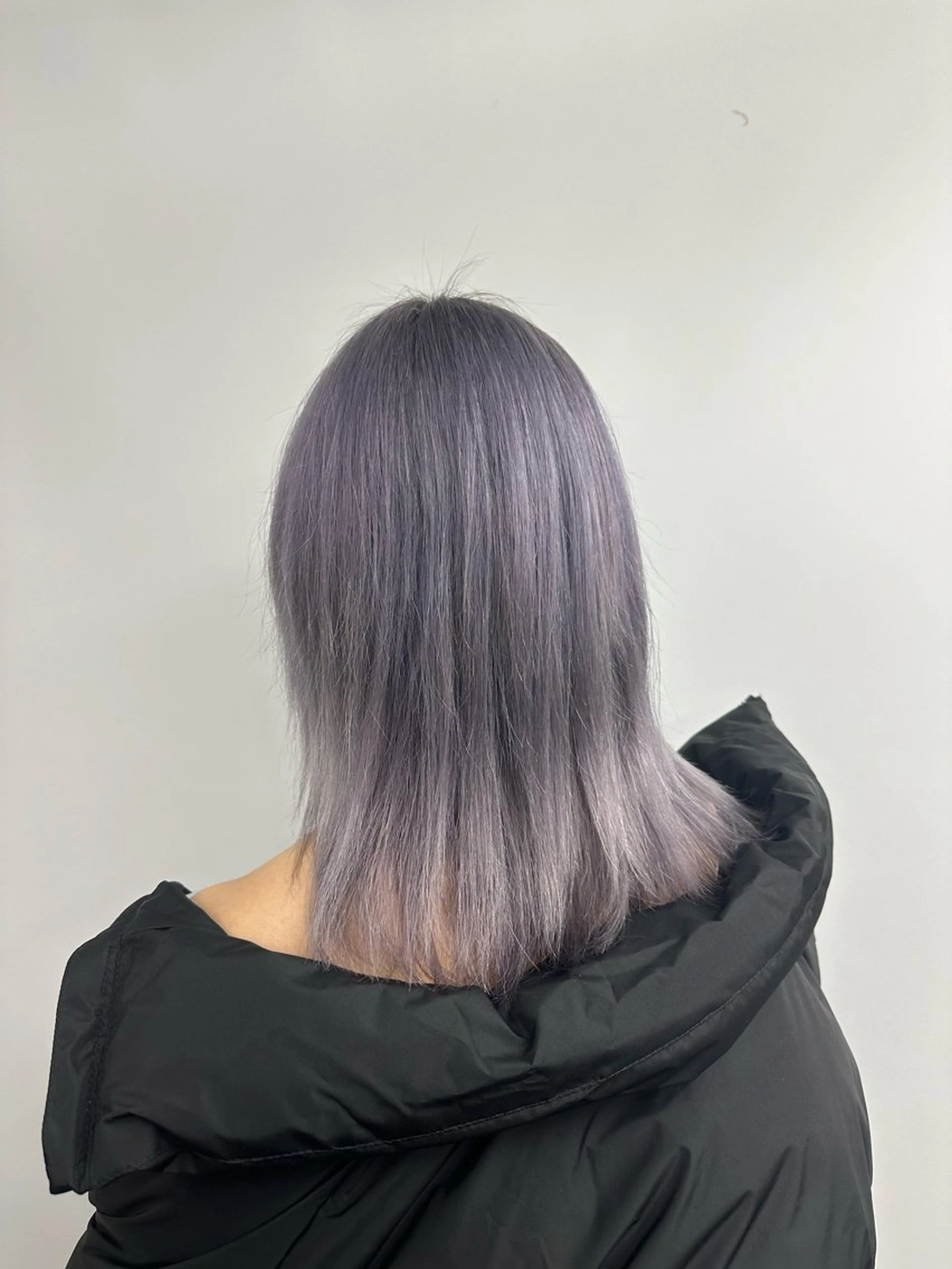 ミディアム ヘアカラー 韓国ヘア×ハイトーン AYA💫のヘアスタイル