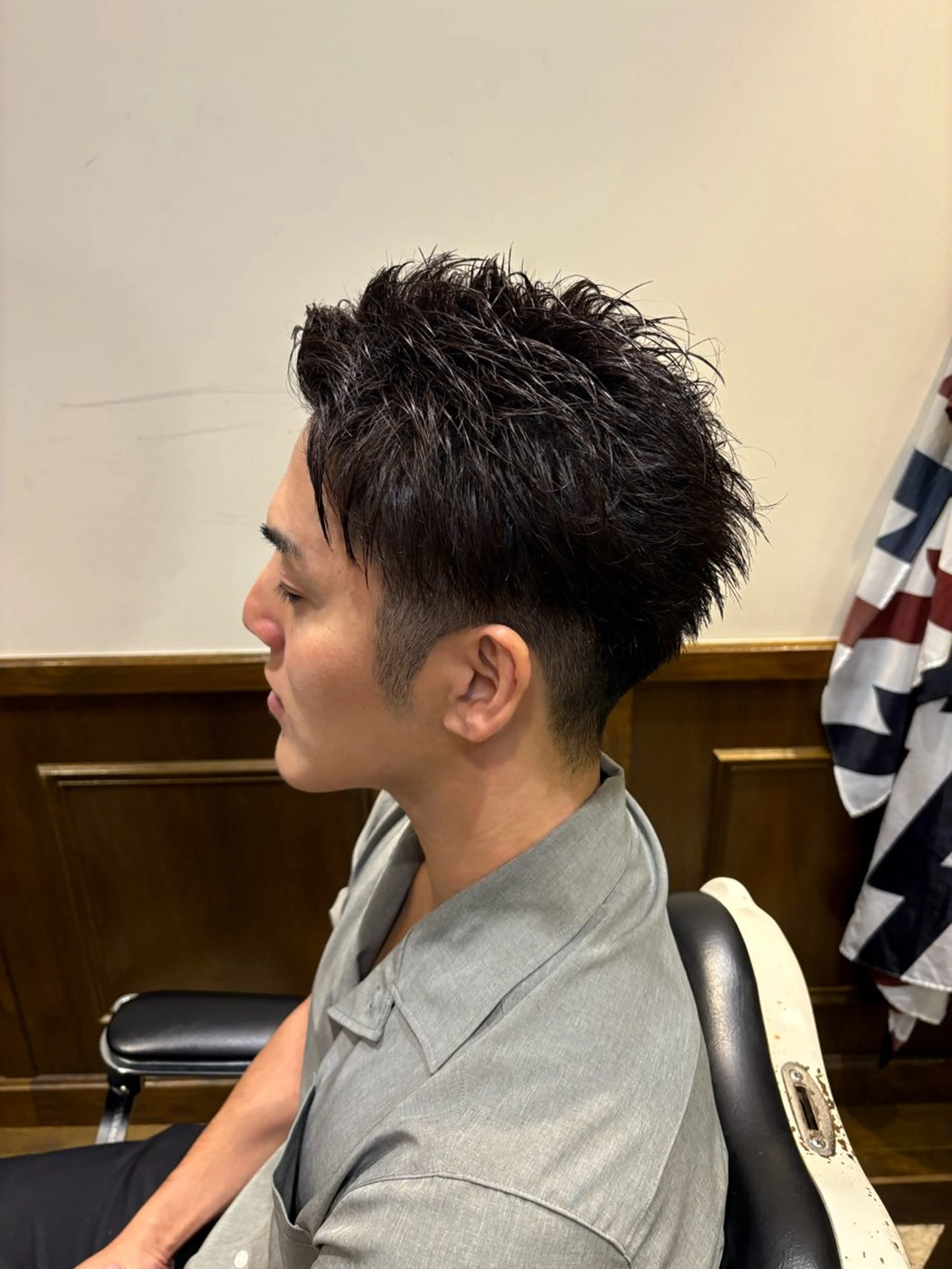 ショート メンズ アップバング フェードカット スパイキーショート ショートヘア 石原 ゆきののヘアスタイル