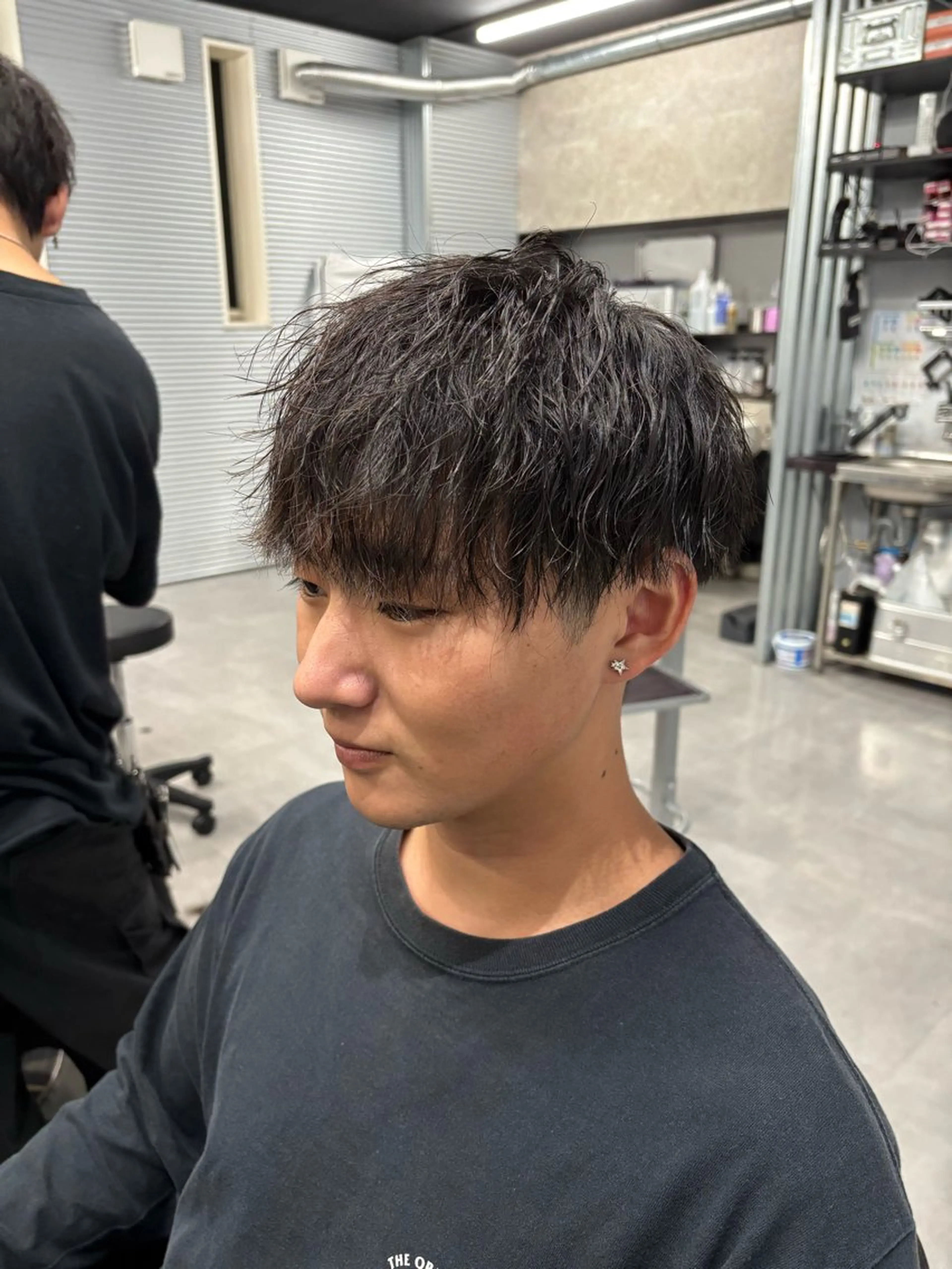 メンズ マッシュ メンズパーマ 刈り上げ 波巻きパーマ 波巻き/ツイスパ/ 短髪/鈴木俊也のヘアスタイル