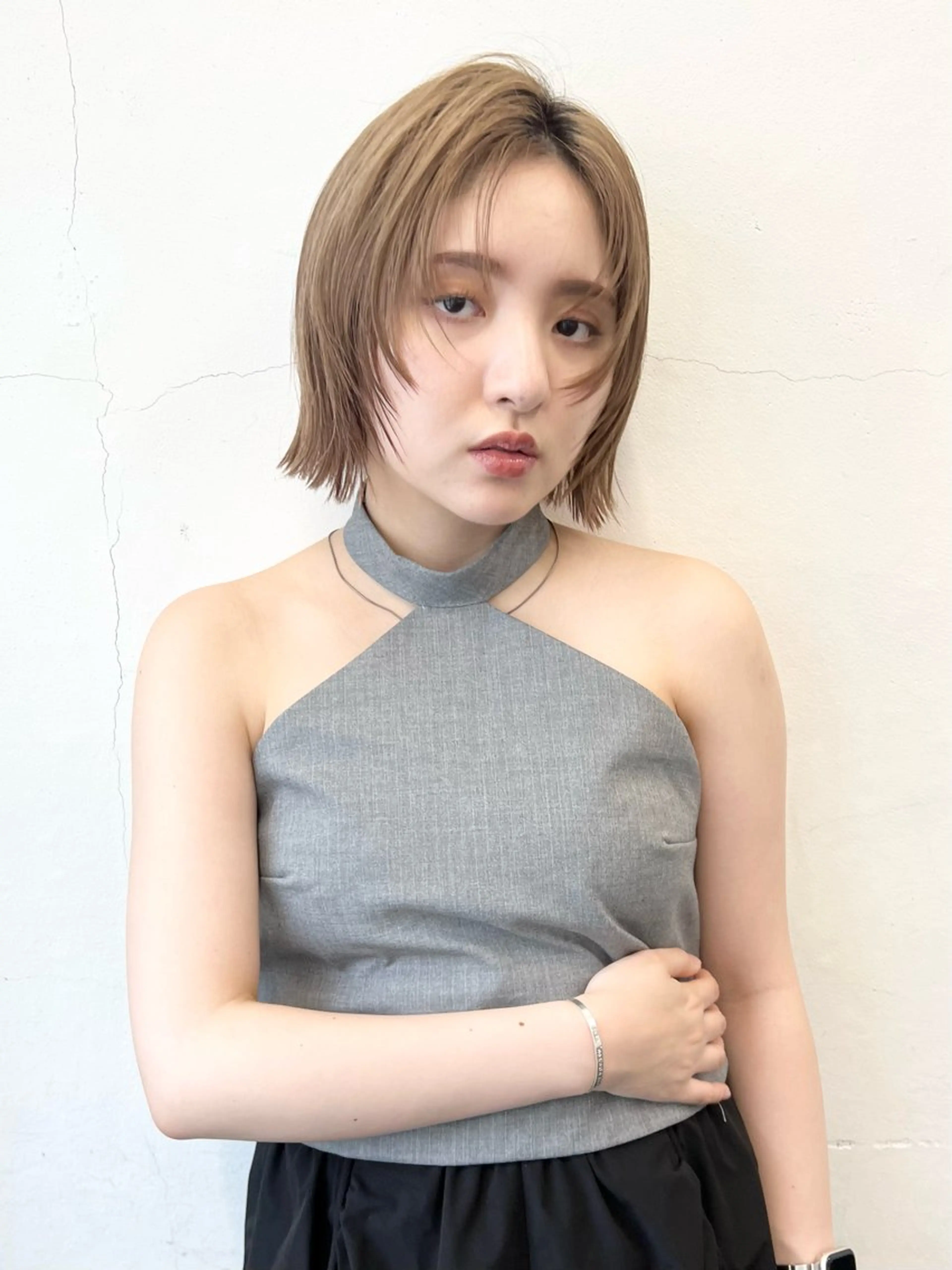 ショート カラー アッシュ ベージュカラー ブリーチ ブロンド ケアブリーチ ヘアカラー トリートメント HARU//原宿🤍 リピート率NO.1のヘアスタイル