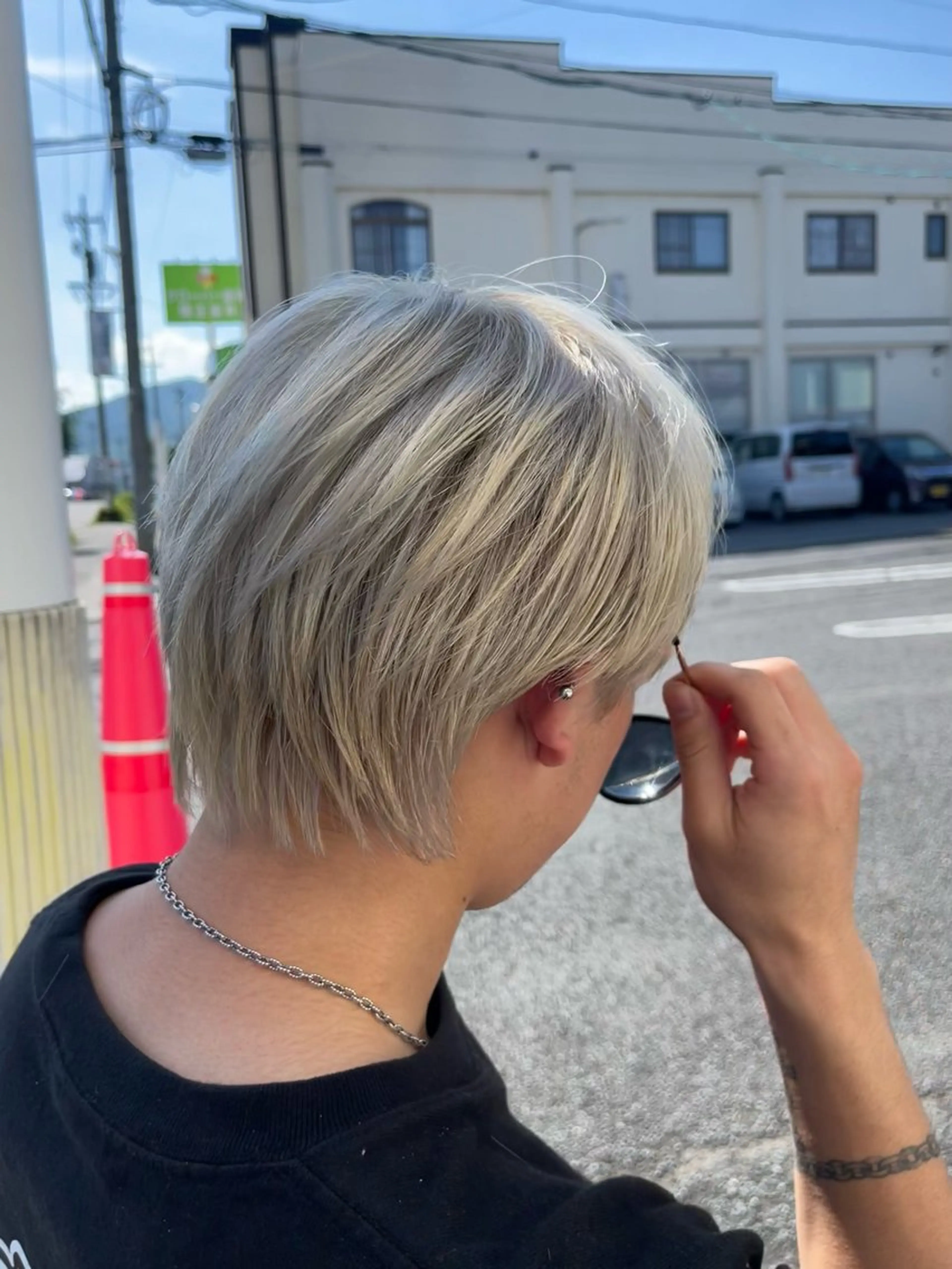 ショート カラー ダブルカラー SASAnagano 岩下サードゥのヘアスタイル