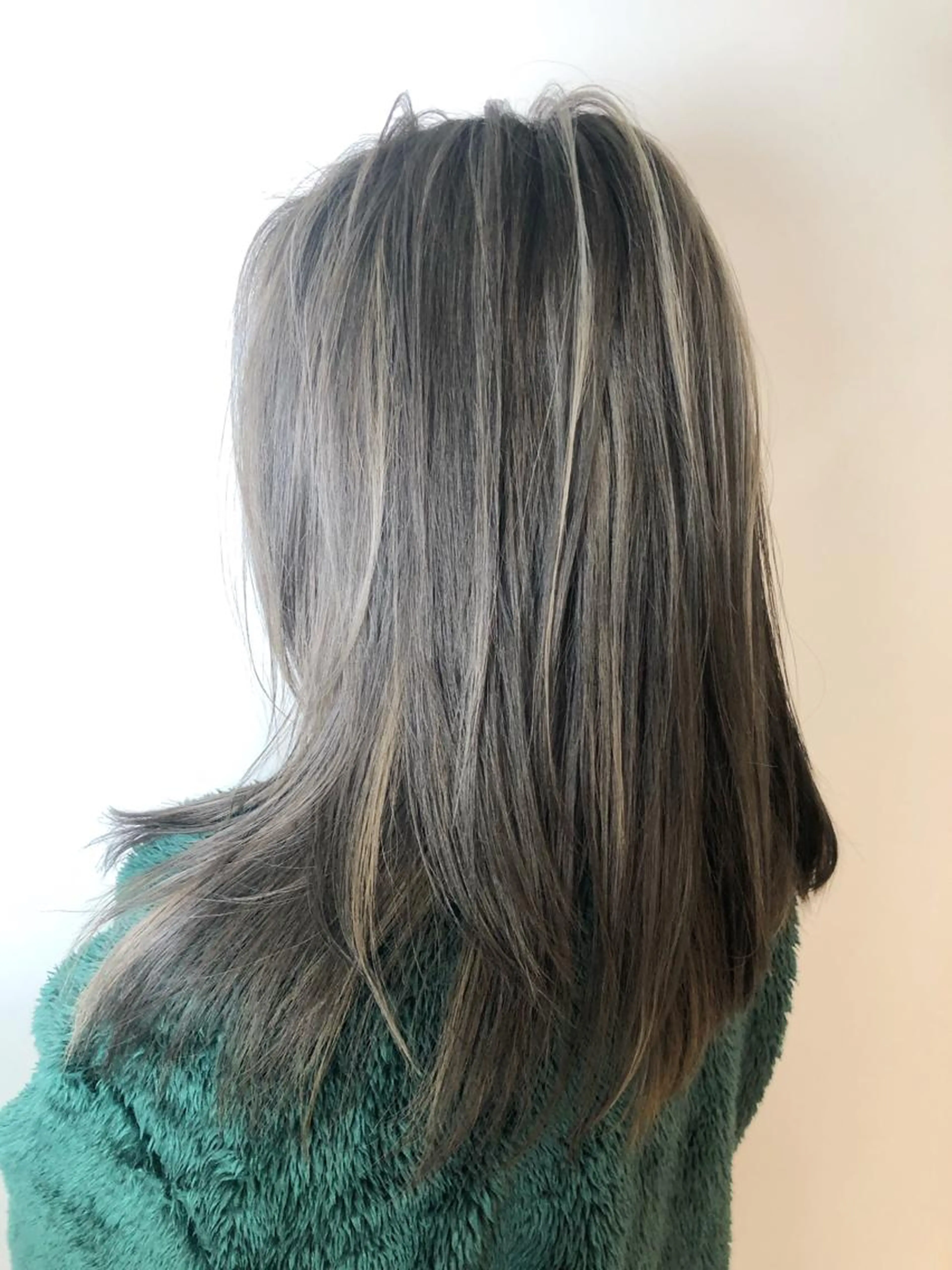 外人風ハイライト3Dカラー＋極潤トリートメントの写真