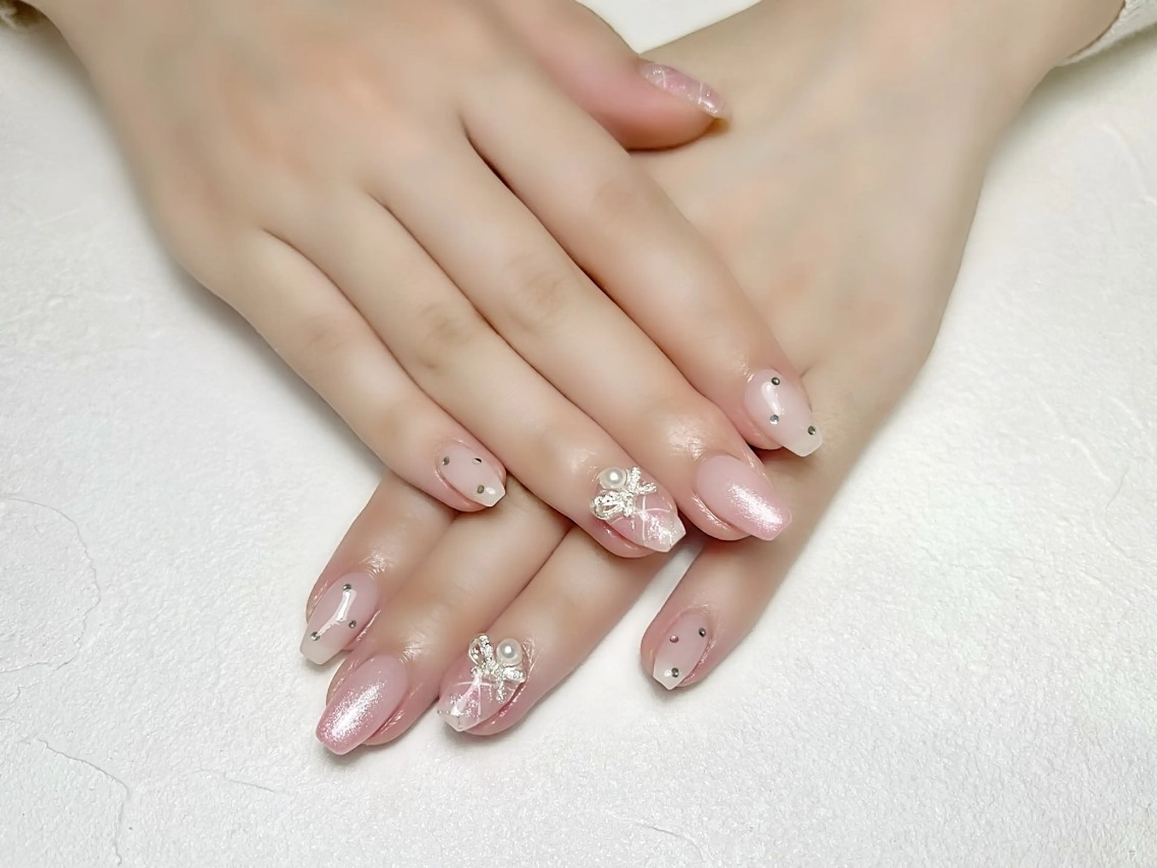 ネイル ガーリー グラデーション キラキラネイル ピンク rouse nail RISATOのネイルデザイン